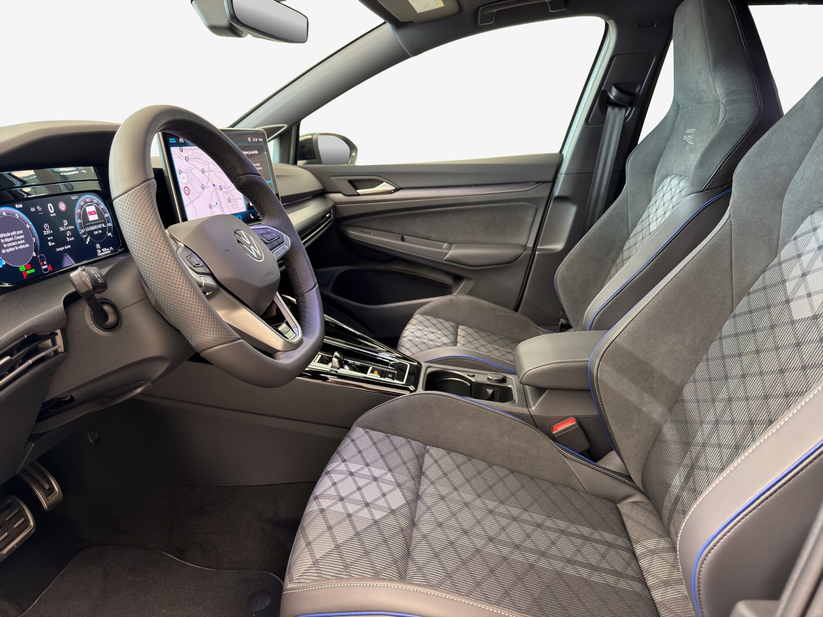 VW Golf 1.5 e TSI mHEV R-Line DSG-image-7