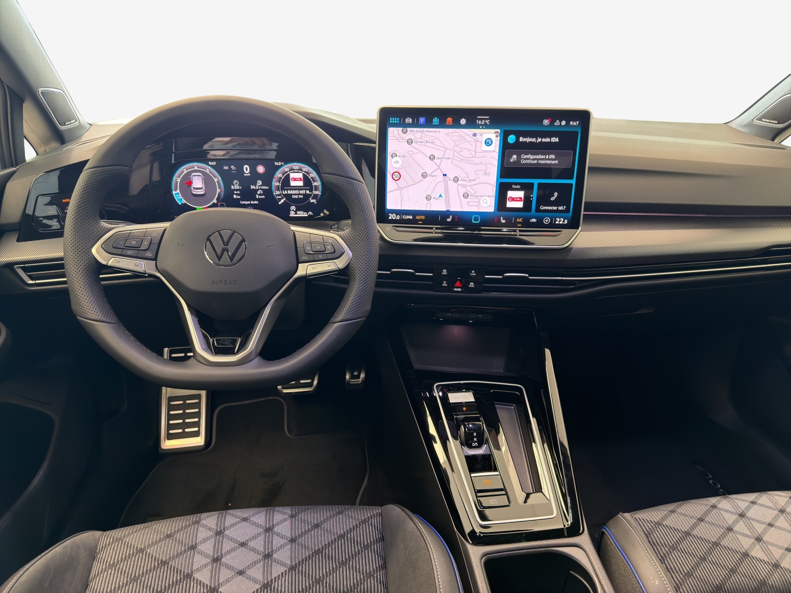 VW Golf 1.5 e TSI mHEV R-Line DSG-image-8