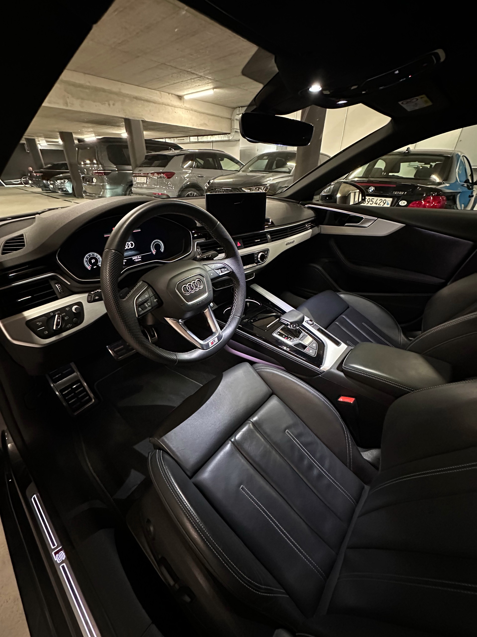 AUDI 2.0 45 TFSI S Line quattro S-Tronic-image-12