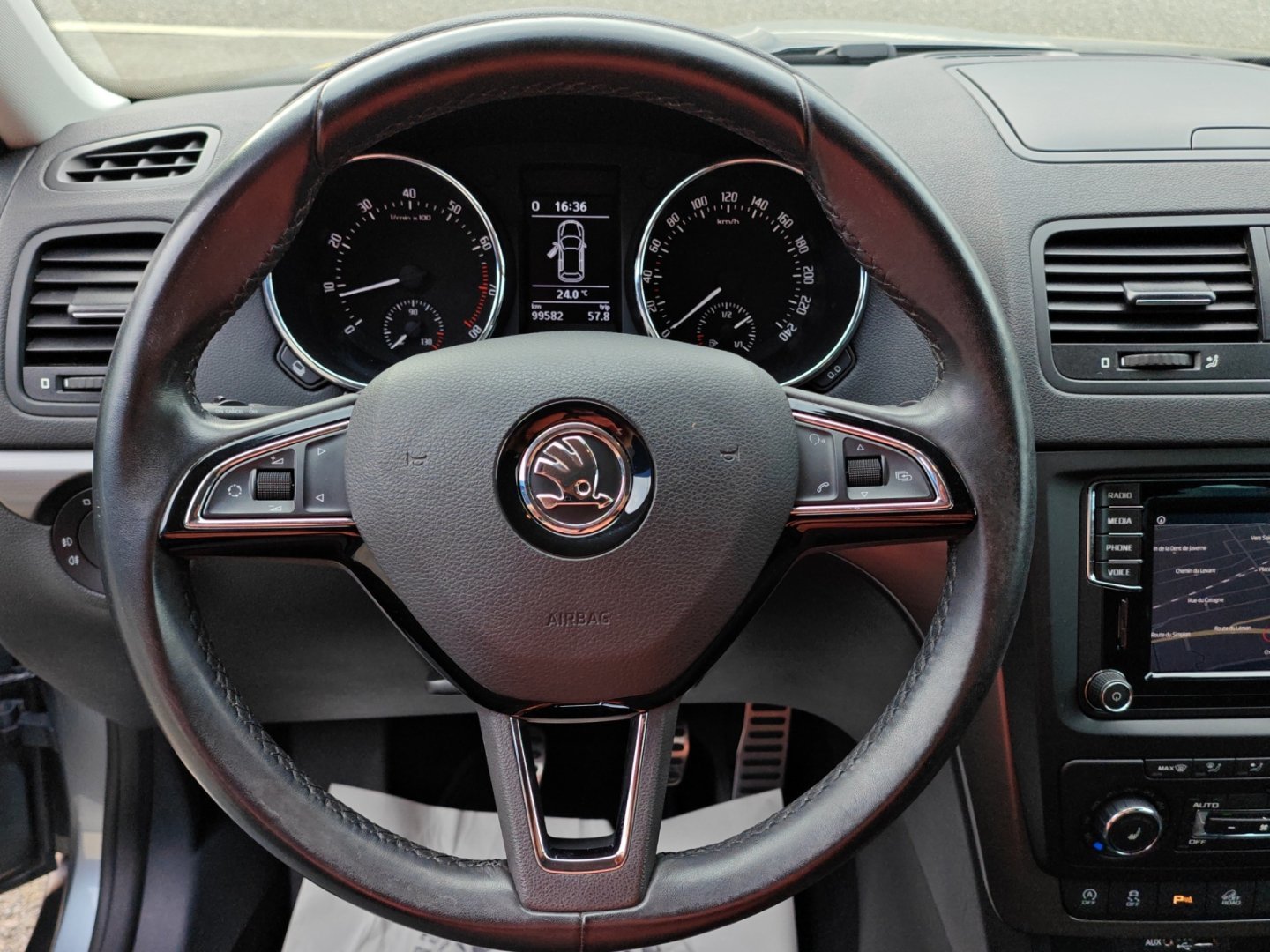 SKODA Yeti 1.4 TSI Ambition Outdoor 4x4 (Véhicule Suisse · Expertise du jour · GPS · DAB · 4x4)-image-18