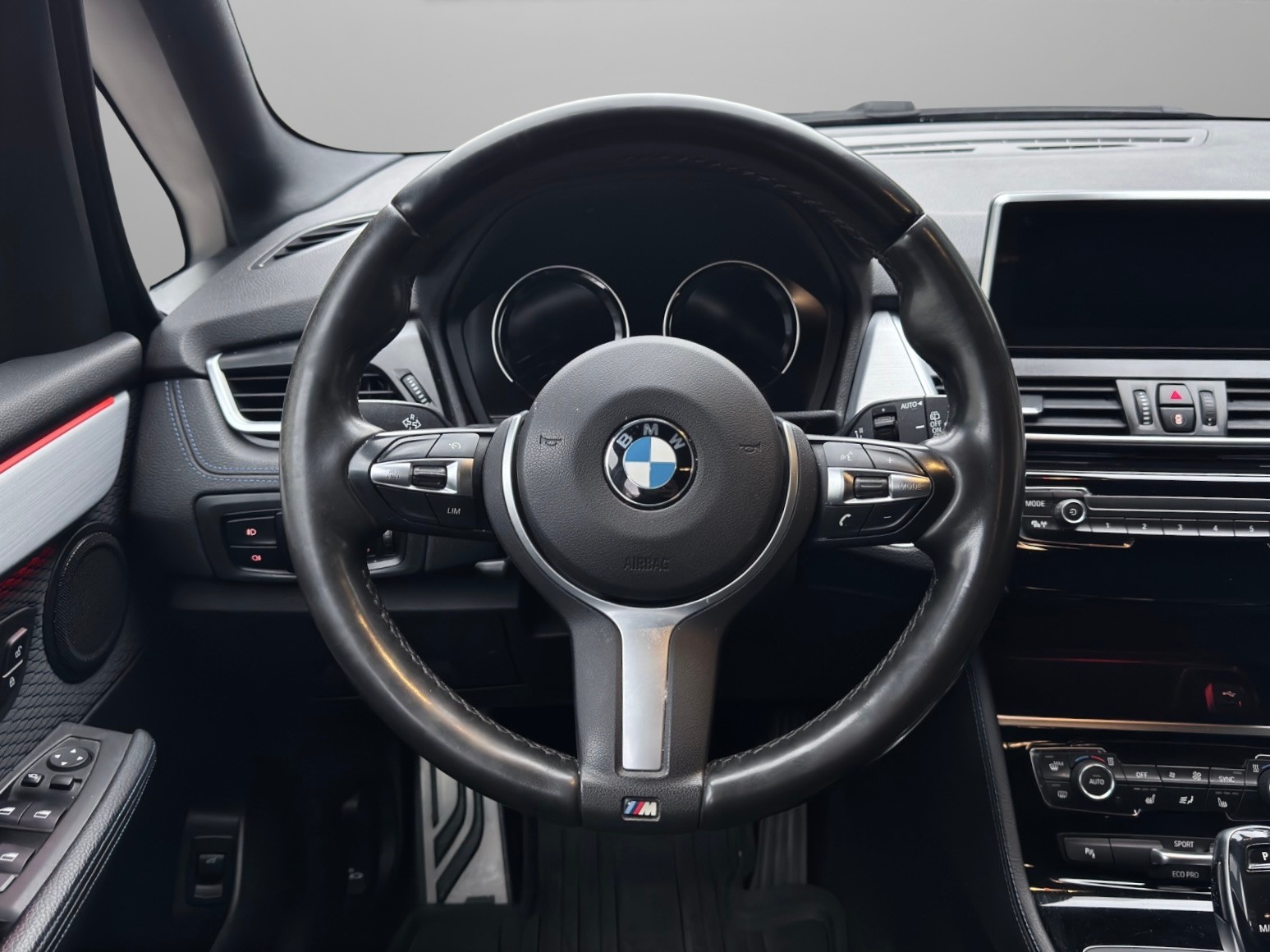 BMW 220i Gran Tourer Family Edition DKG *7 Platz*Alcantara*M-Paket*AHK uvm.*-image-9