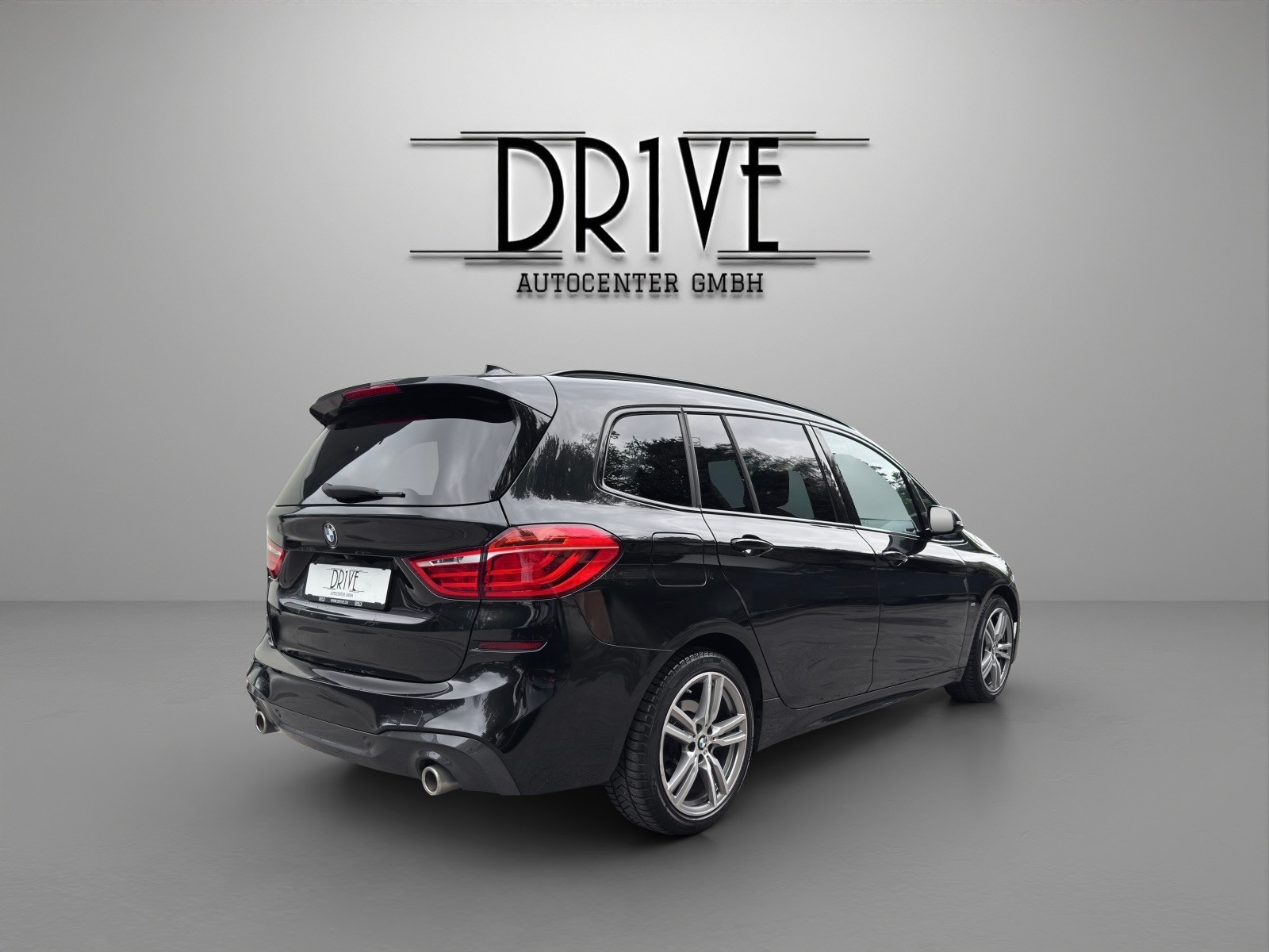 BMW 220i Gran Tourer Family Edition DKG *7 Platz*Alcantara*M-Paket*AHK uvm.*-image-4