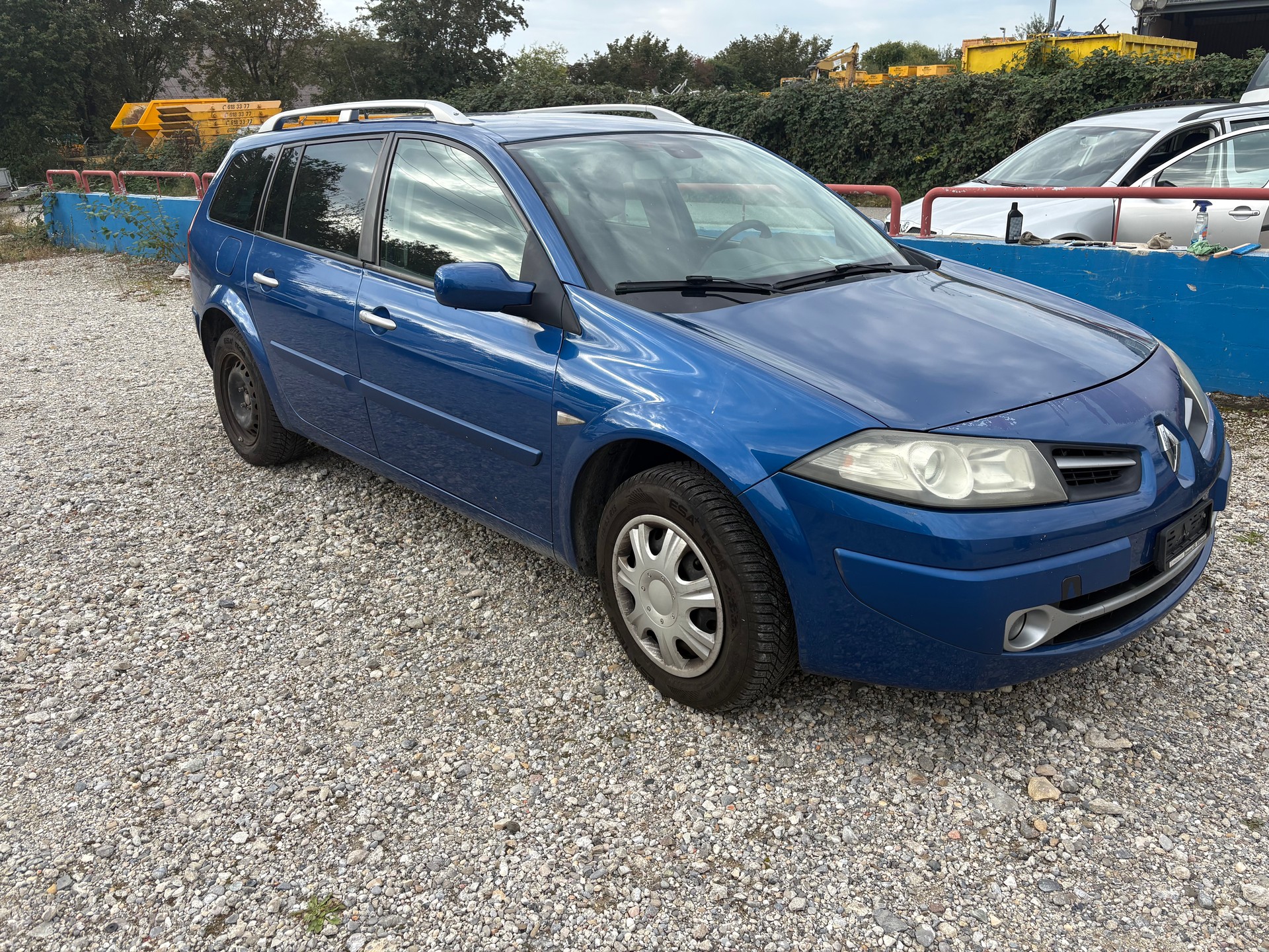 RENAULT Mégane Break 2.0 16V Dynamique-image-1