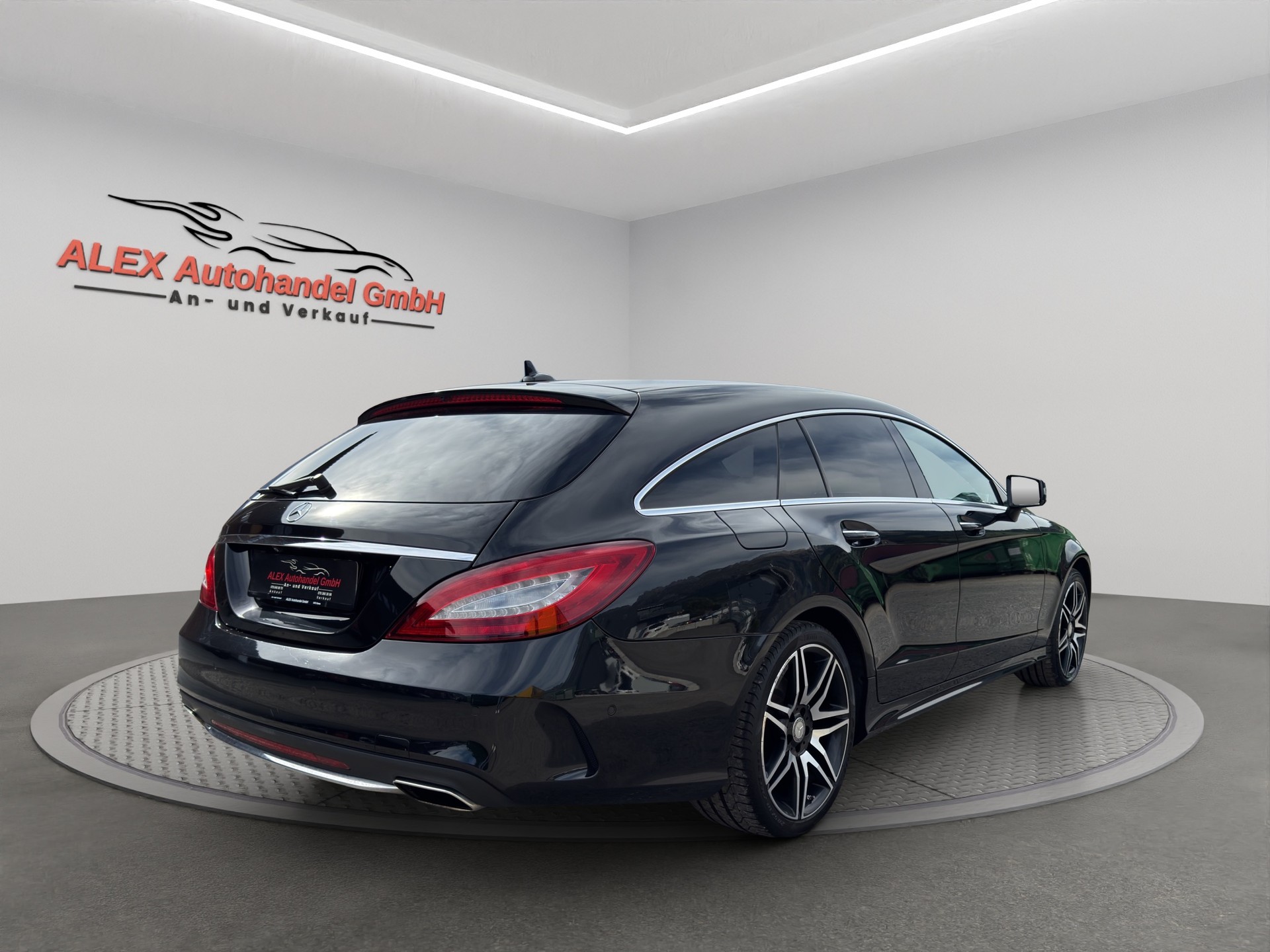MERCEDES-BENZ CLS Shooting Brake 500 Executive 4Matic 7G-Tronic-image-6