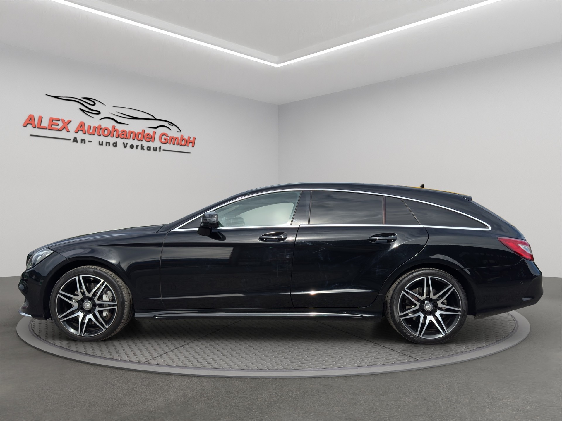 MERCEDES-BENZ CLS Shooting Brake 500 Executive 4Matic 7G-Tronic-image-2