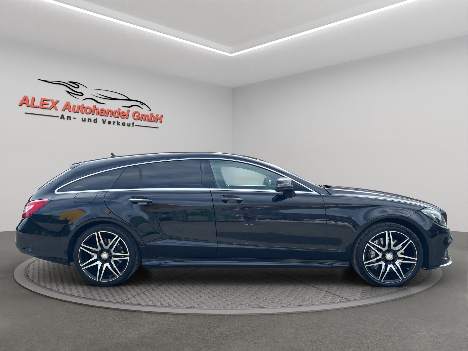 MERCEDES-BENZ CLS Shooting Brake 500 Executive 4Matic 7G-Tronic-image-7