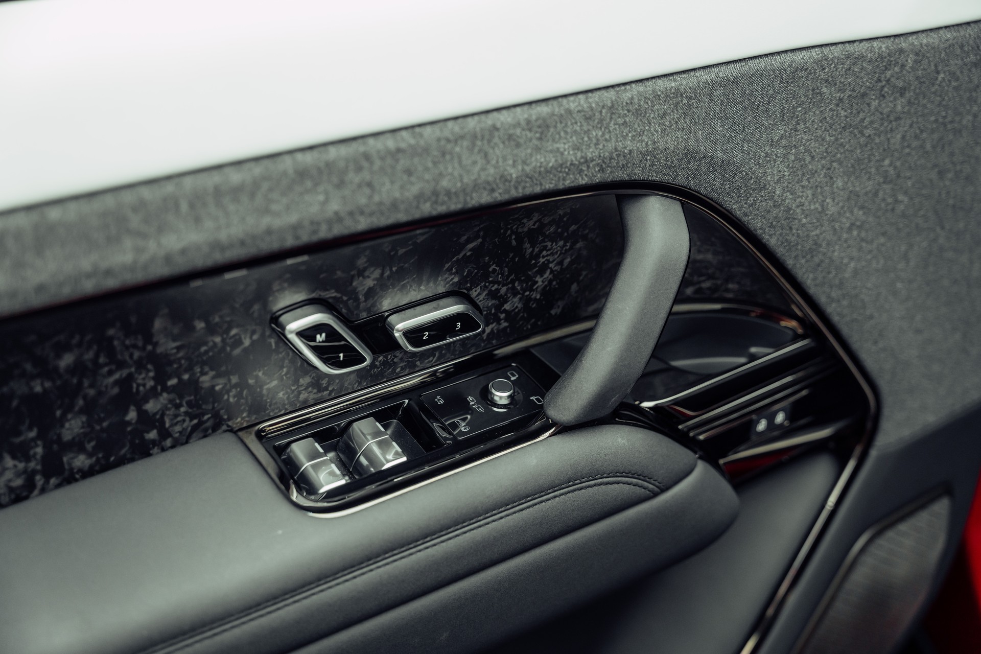 LAND ROVER Range Rover Sport P530 4.4 V8 First Edition Automatic-image-16
