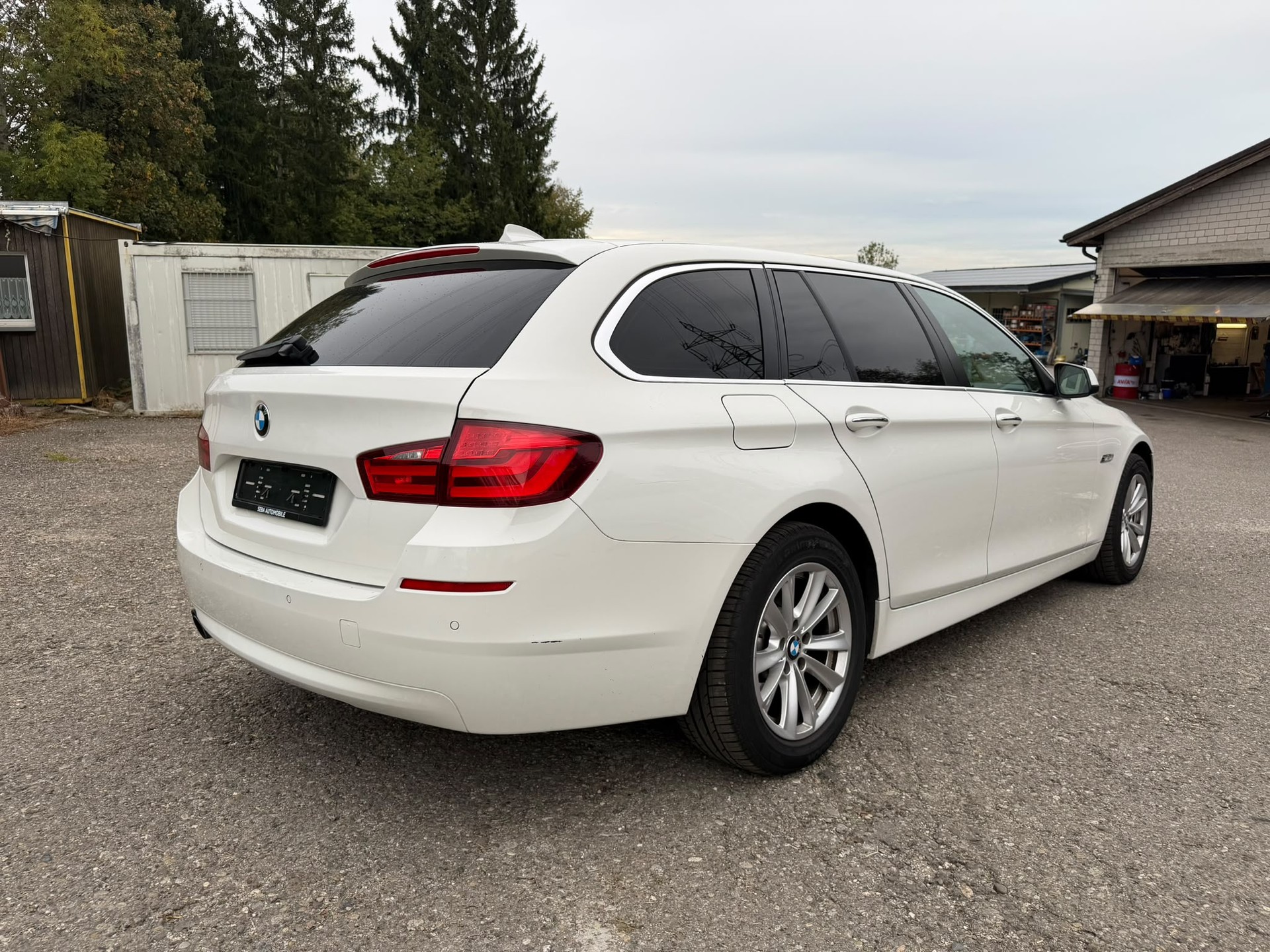 BMW 528i xDrive Touring Steptronic-image-5