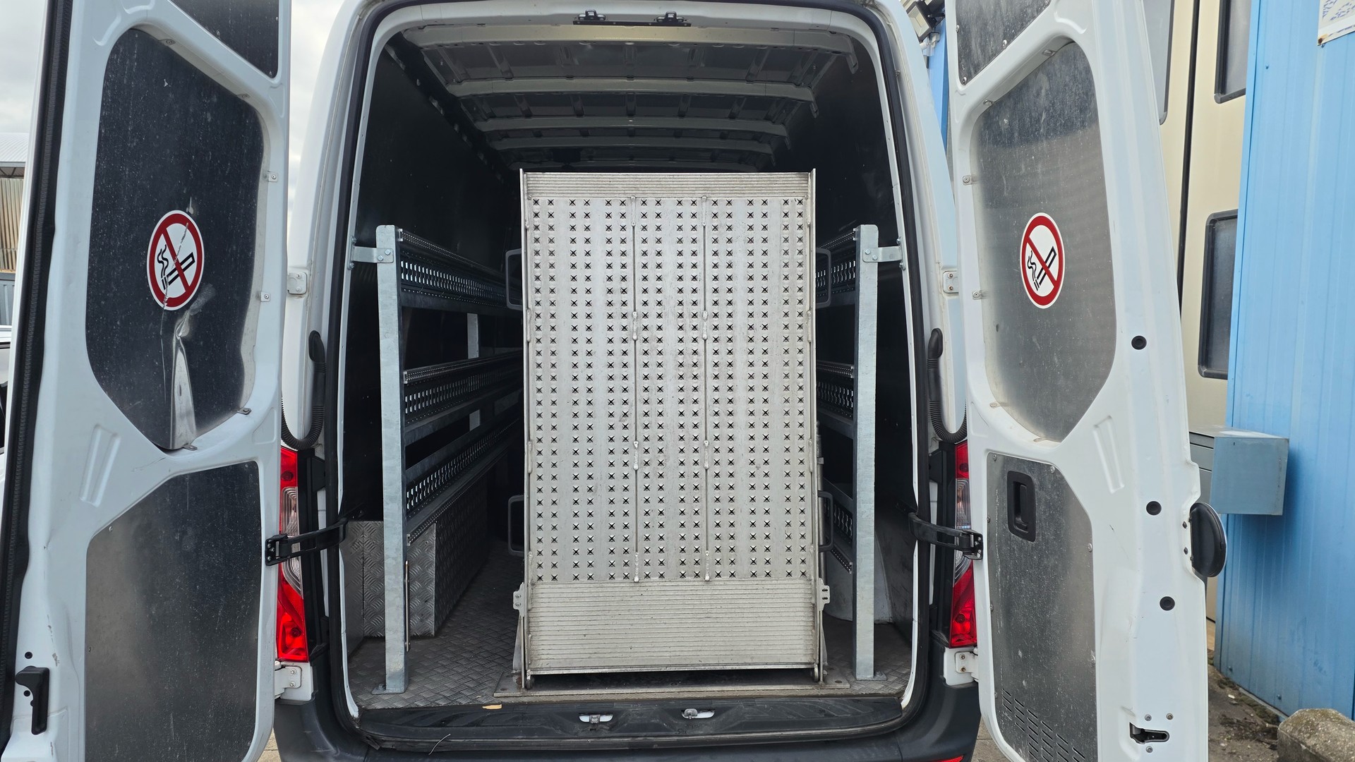MERCEDES-BENZ Sprinter 316 CDI Standard 7G-Tronic-image-4