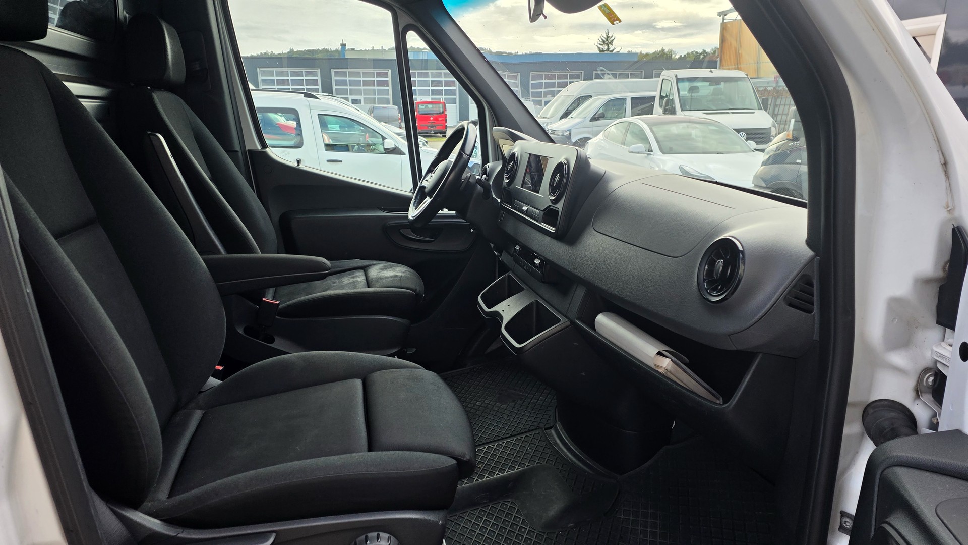 MERCEDES-BENZ Sprinter 316 CDI Standard 7G-Tronic-image-5