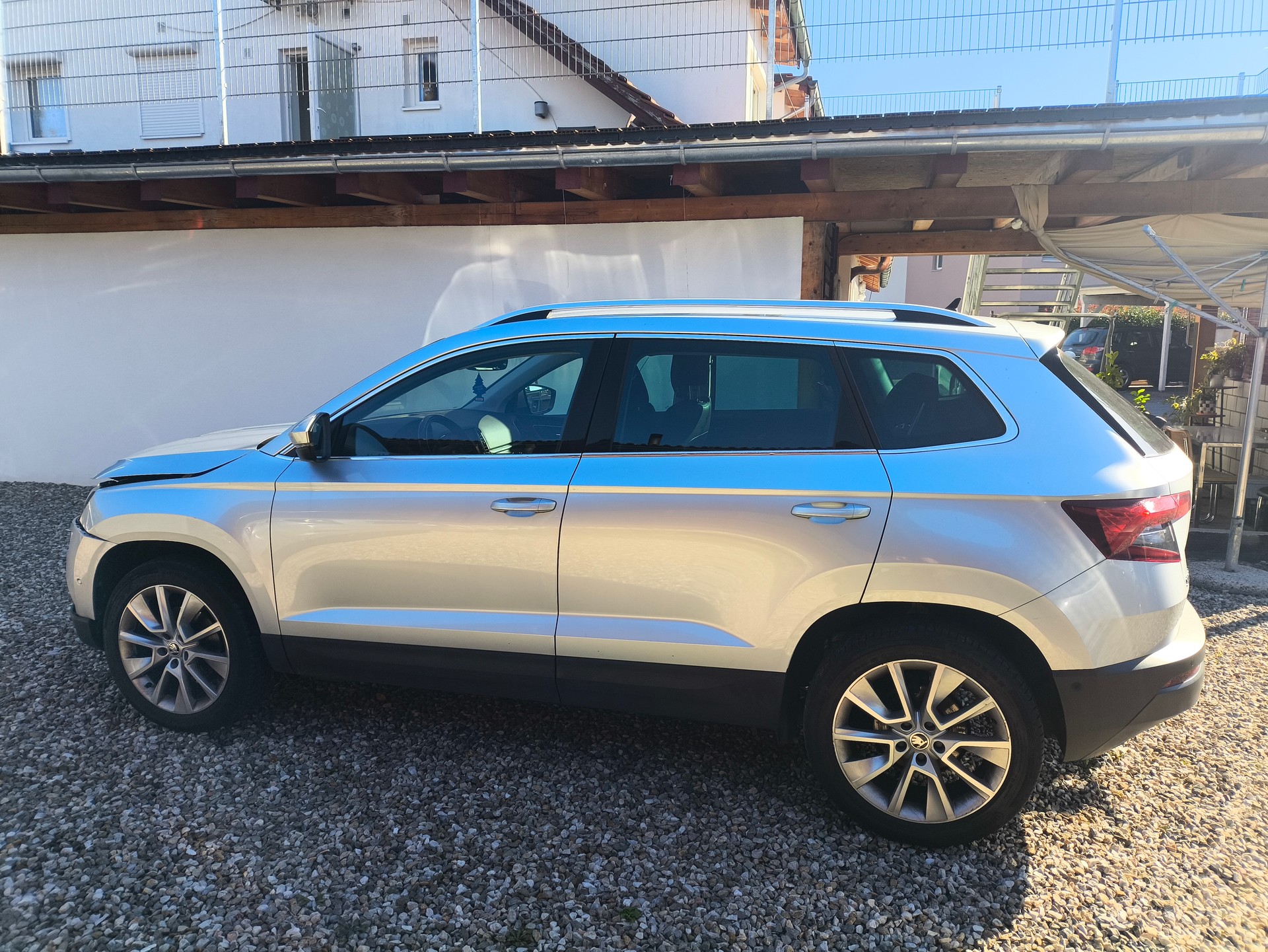 SKODA Karoq 1.5 TSI ACT Ambition DSG-image-4