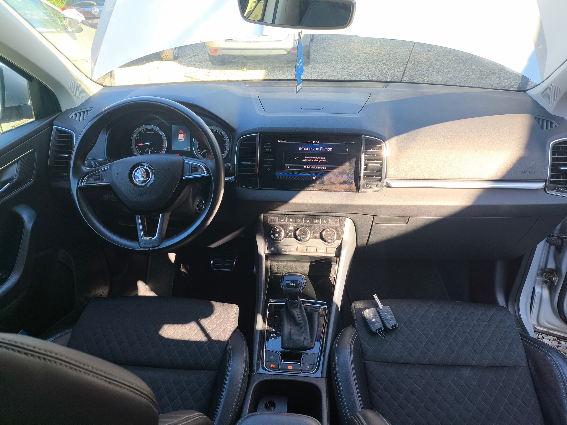 SKODA Karoq 1.5 TSI ACT Ambition DSG-image-7
