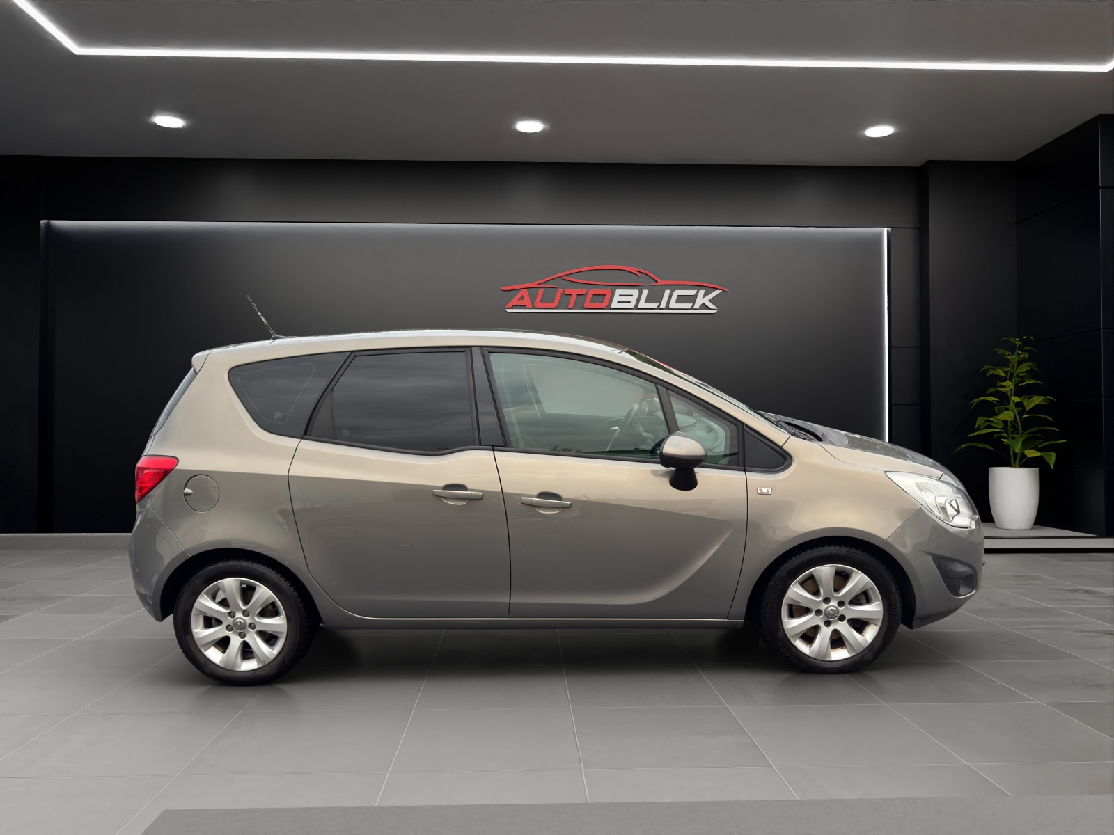 OPEL Meriva 1.7 CDTi Cosmo Automatic-image-5
