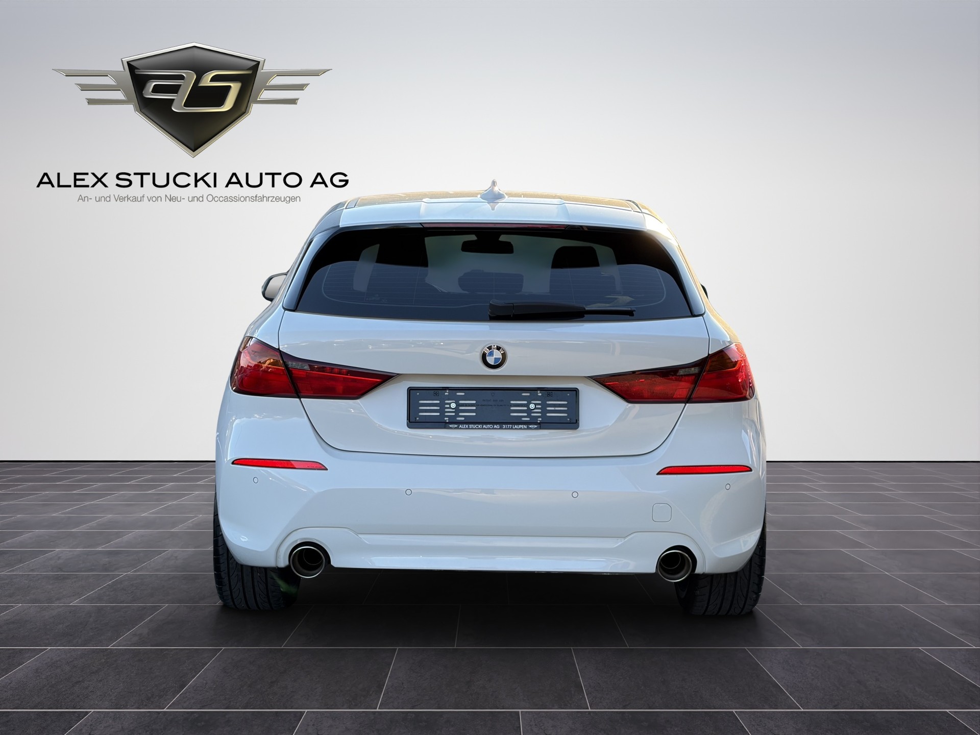 BMW 118i Steptronic-image-6