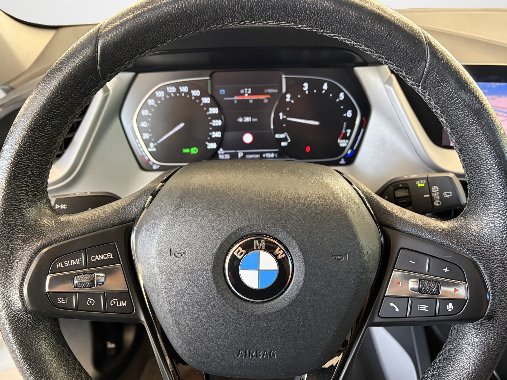 BMW 118i Steptronic-image-11