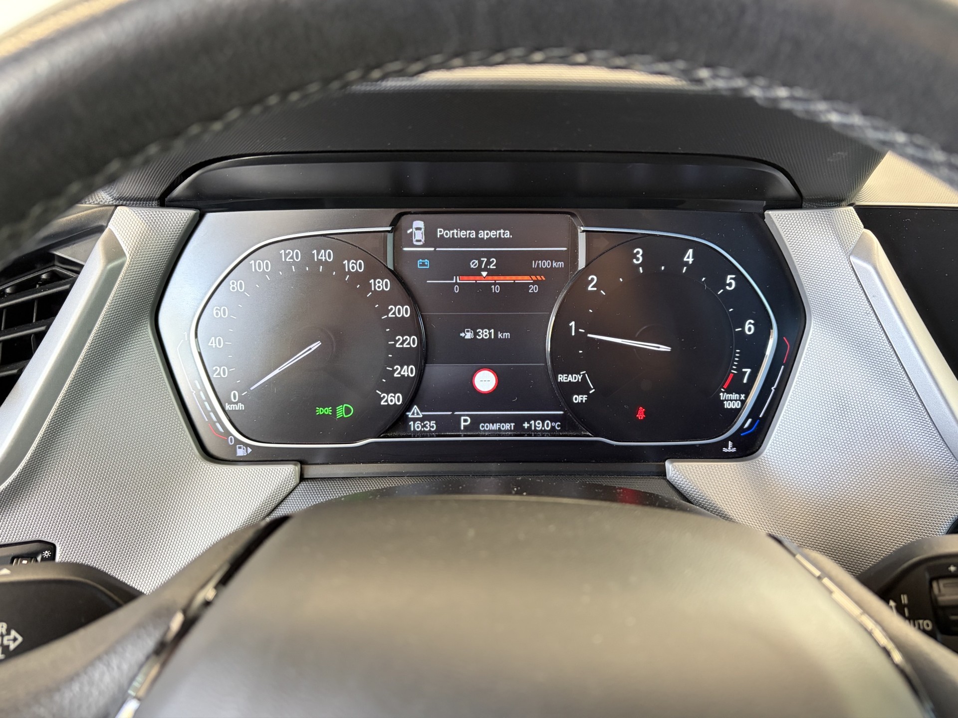 BMW 118i Steptronic-image-12