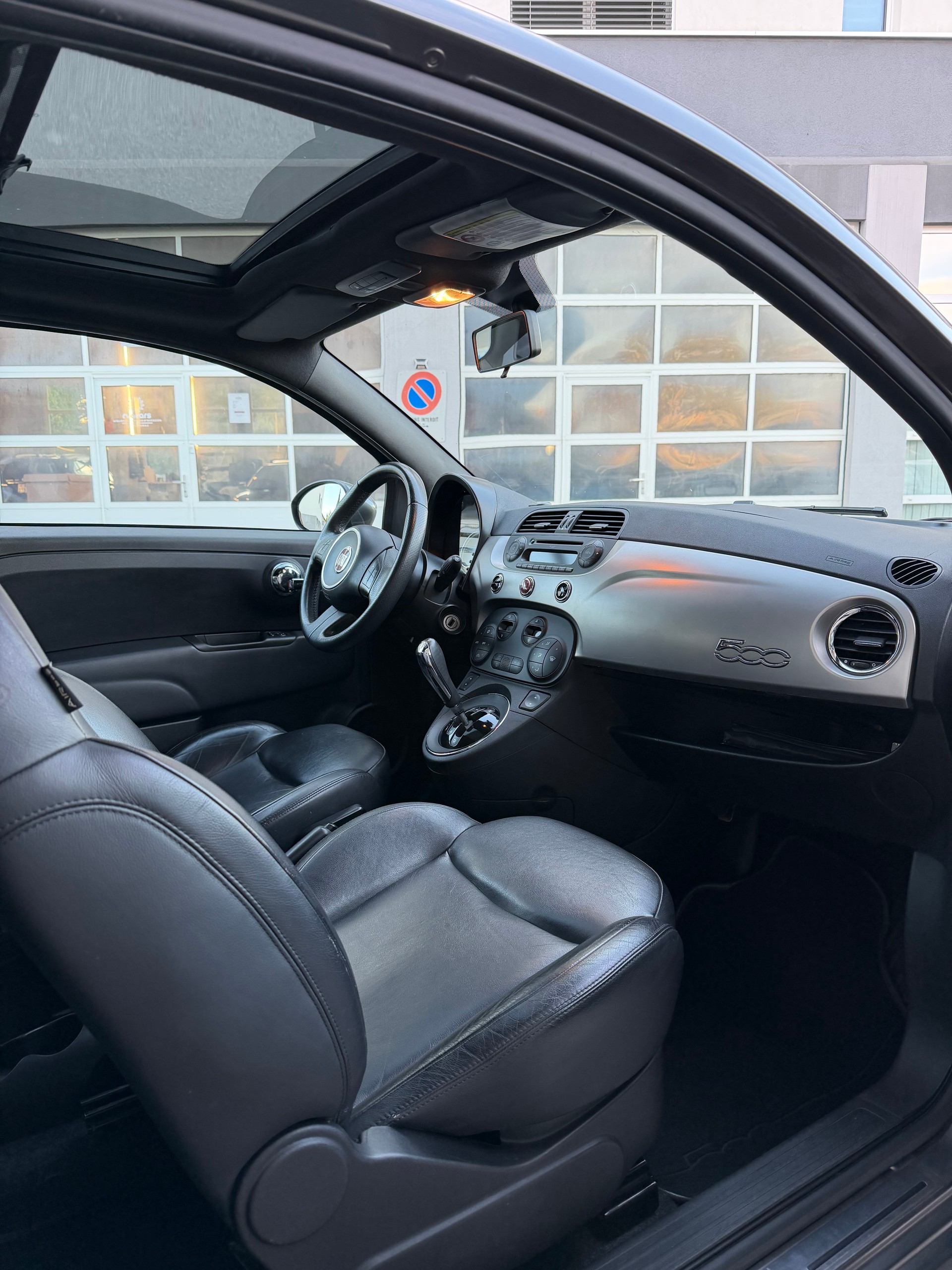 FIAT 500 0.9 Twinair Turbo Lounge automatique / Intérieur cuir / climatisation automatique / toit ouvrant / roues hiver / expertisée-image-13