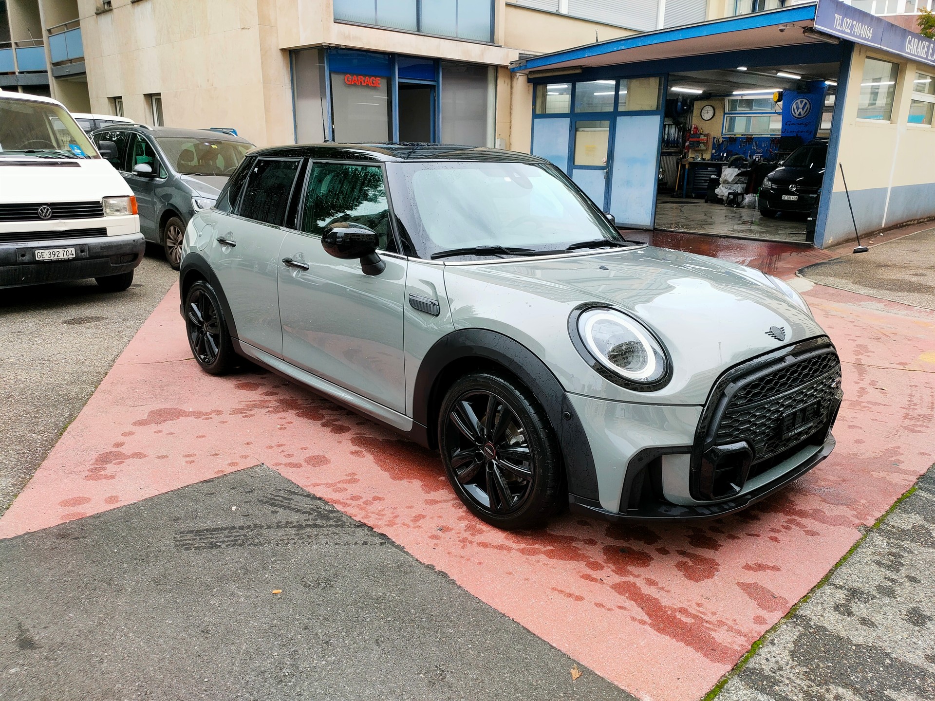 MINI Cooper Steptronic DKG-image-4
