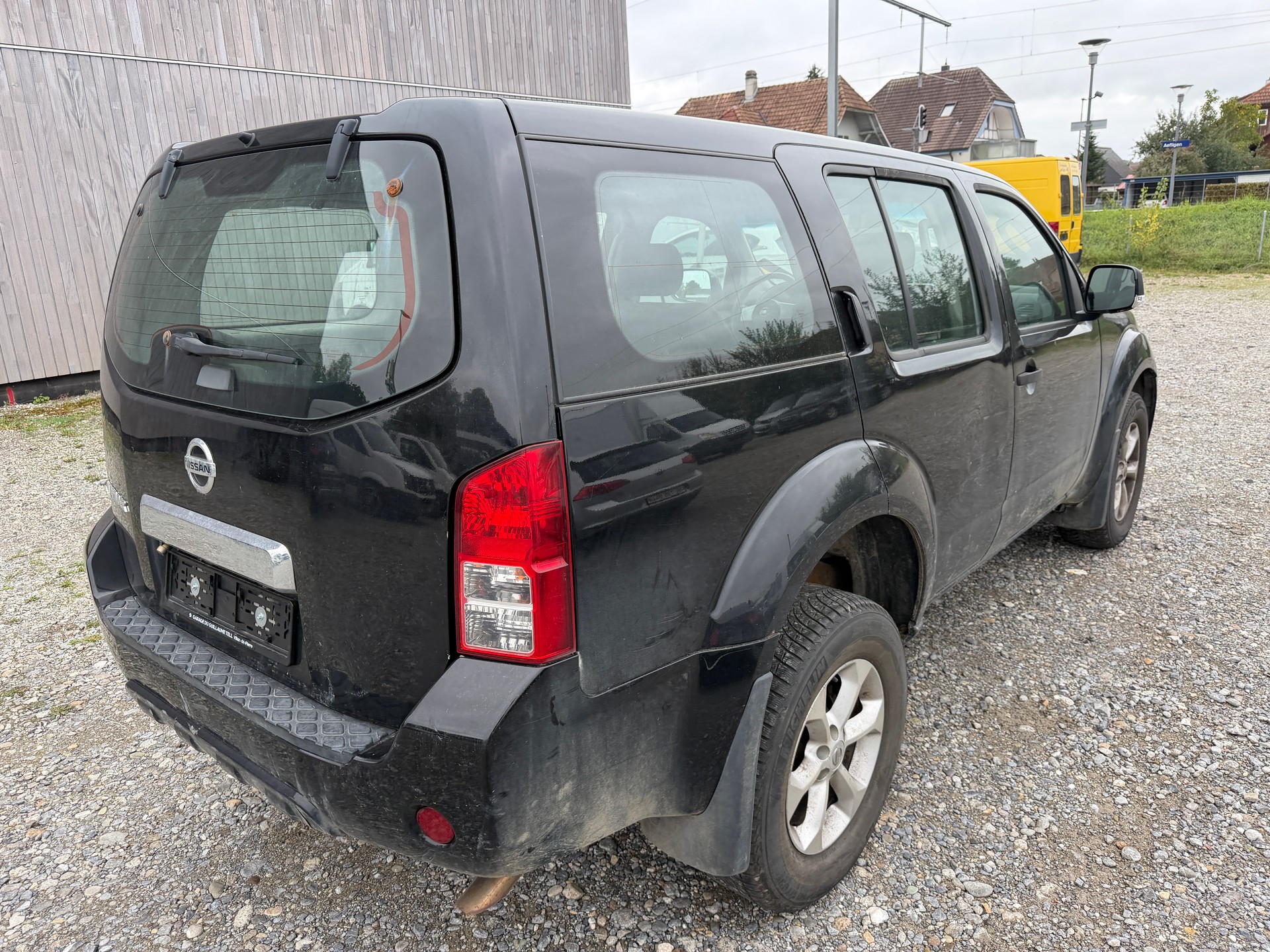 NISSAN Pathfinder 2.5 dCi XE-image-2