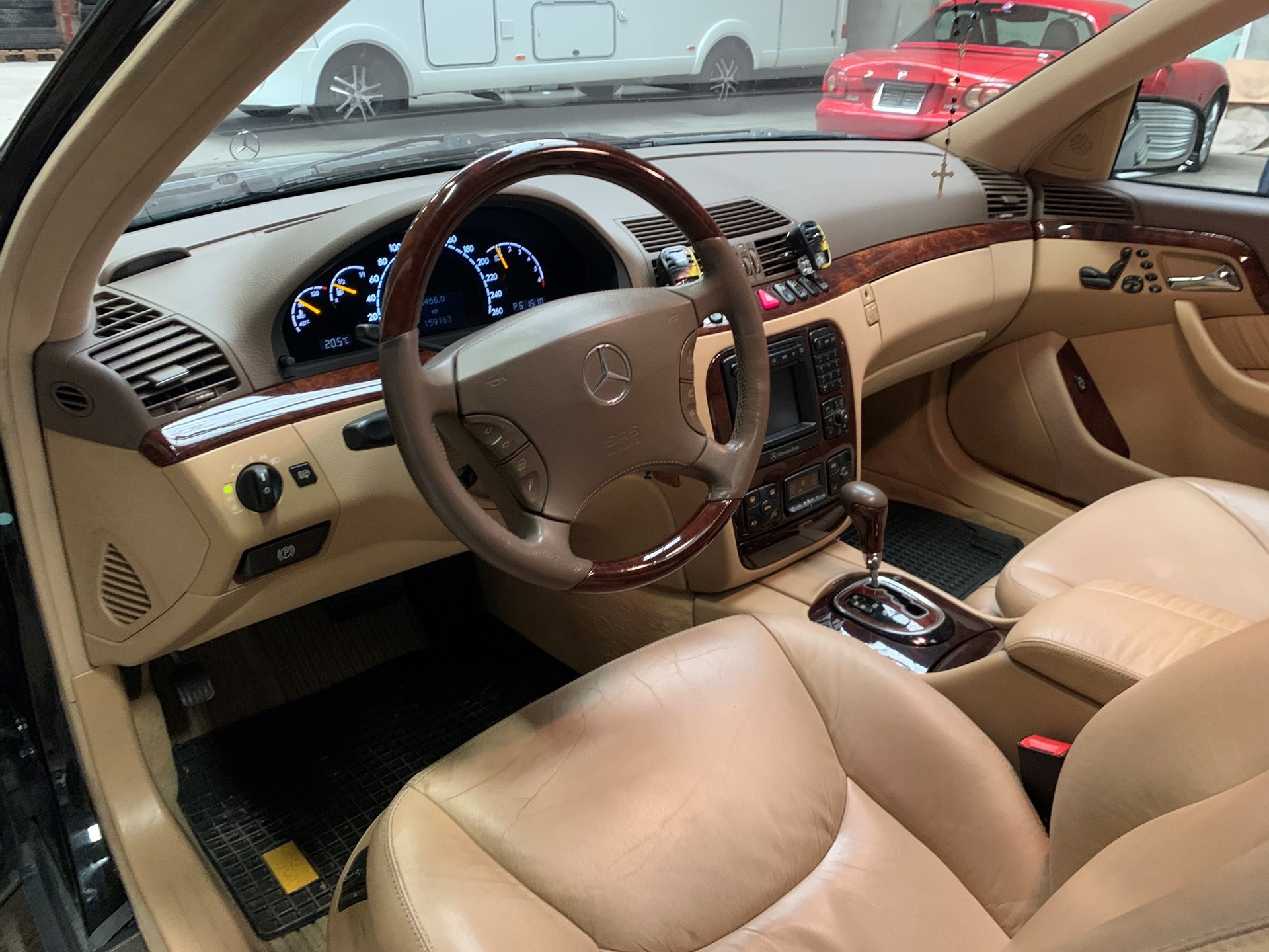 MERCEDES-BENZ S 500 L-image-9