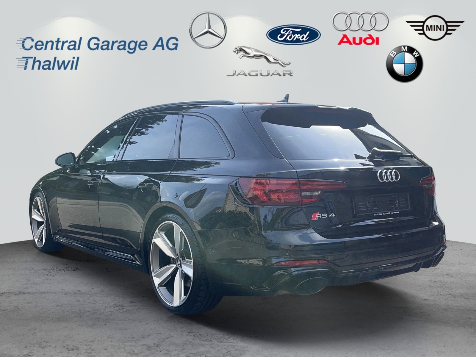AUDI RS4 Avant 2.9 TFSI quattro tiptronic-image-3