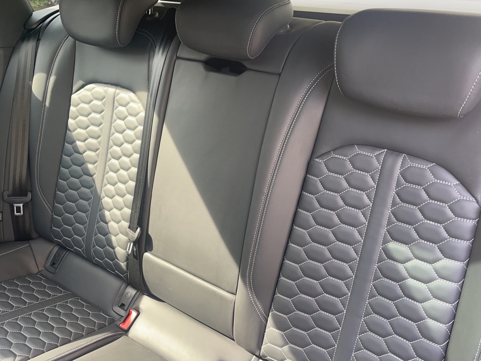 AUDI RS4 Avant 2.9 TFSI quattro tiptronic-image-5