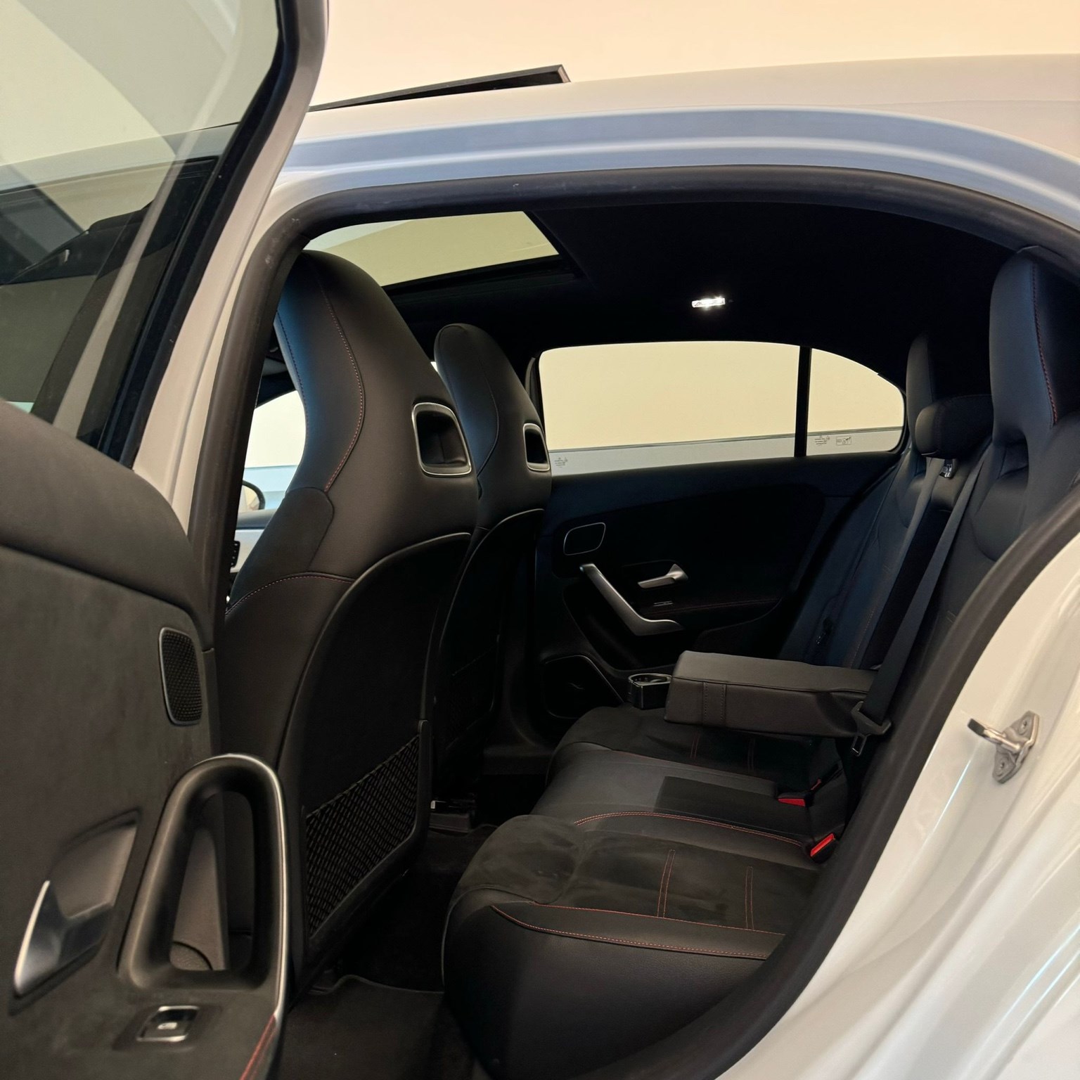MERCEDES-BENZ A 35 AMG 4Matic Spoiler Packet-image-13