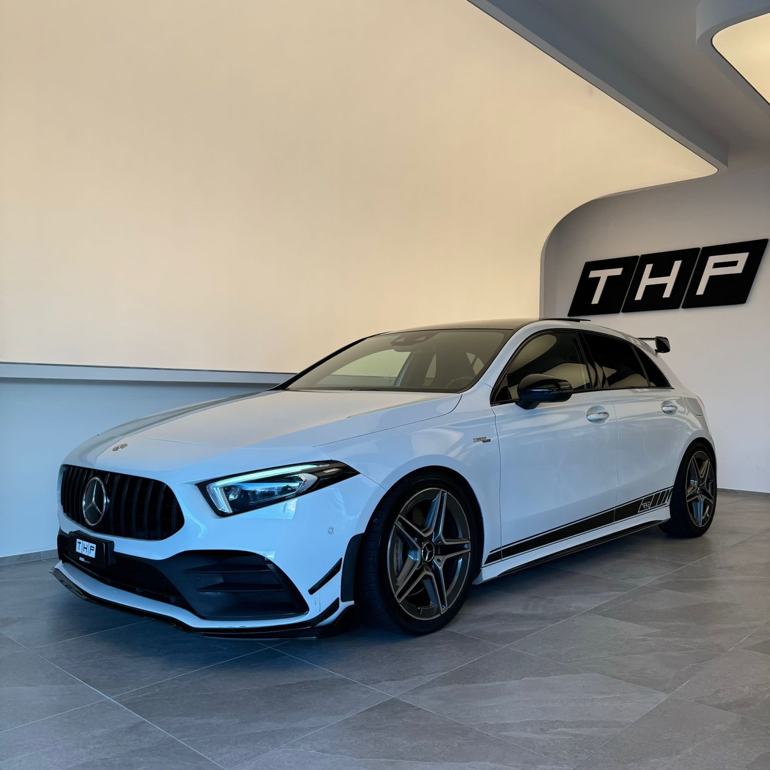 MERCEDES-BENZ A 35 AMG 4Matic Spoiler Packet-image-0