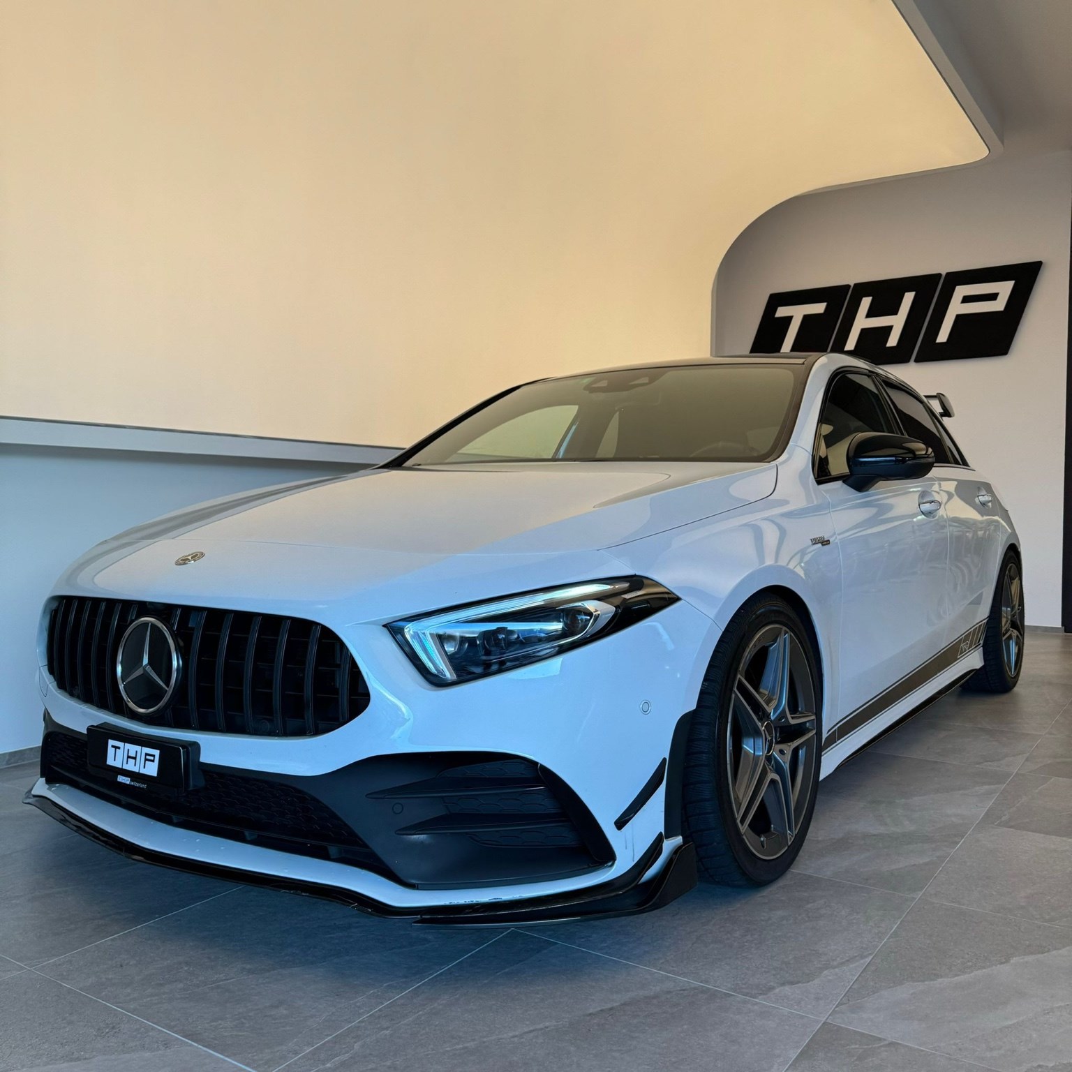 MERCEDES-BENZ A 35 AMG 4Matic Spoiler Packet-image-1