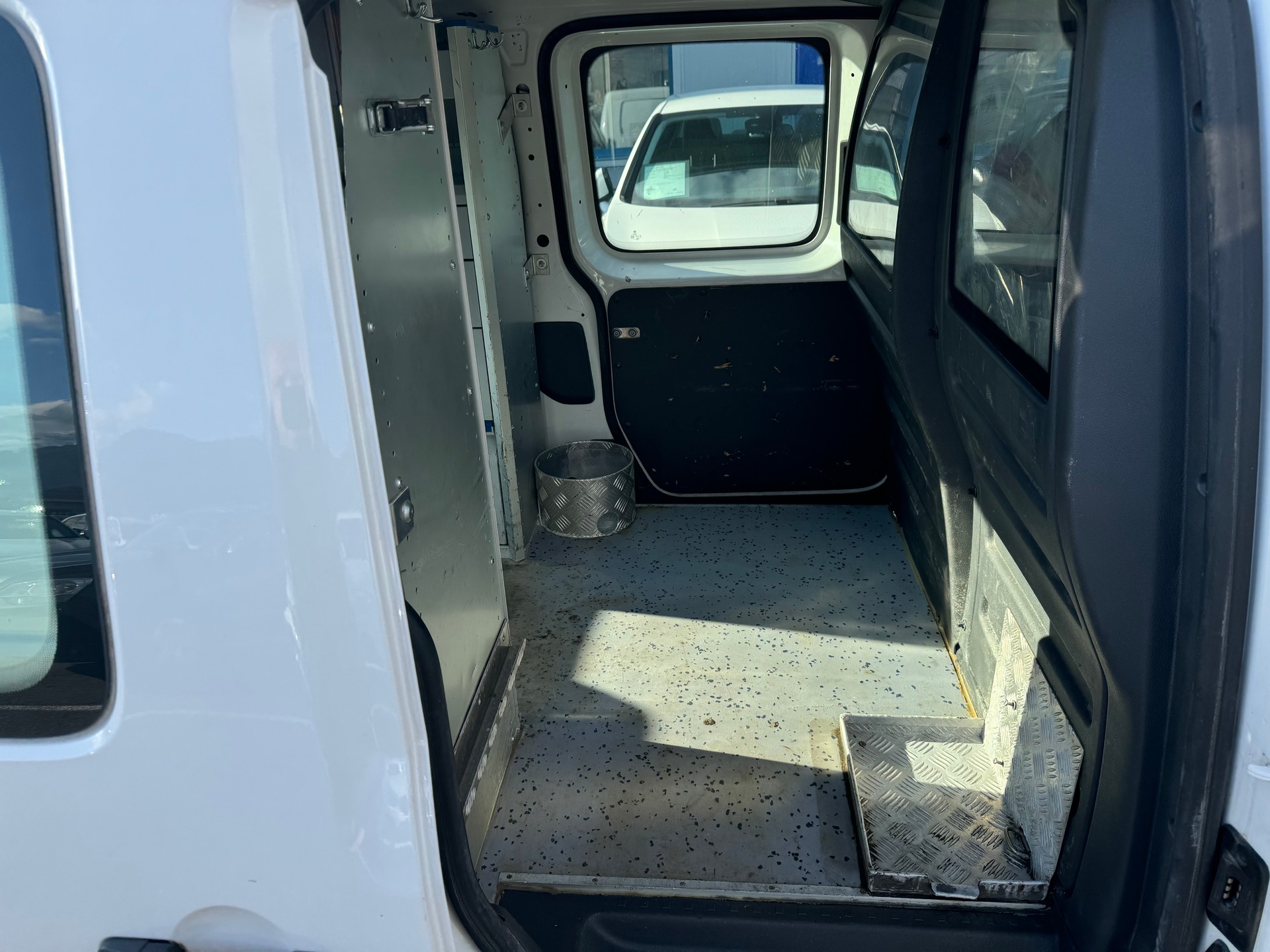 VW Caddy Maxi 2.0 EcoFuel-image-8