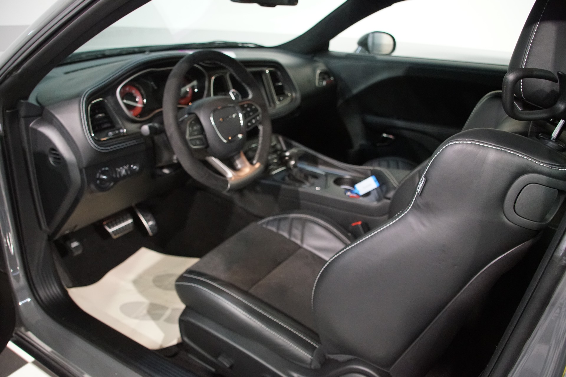 DODGE Challenger SRT Hellcat LastCall JailBreak-image-9