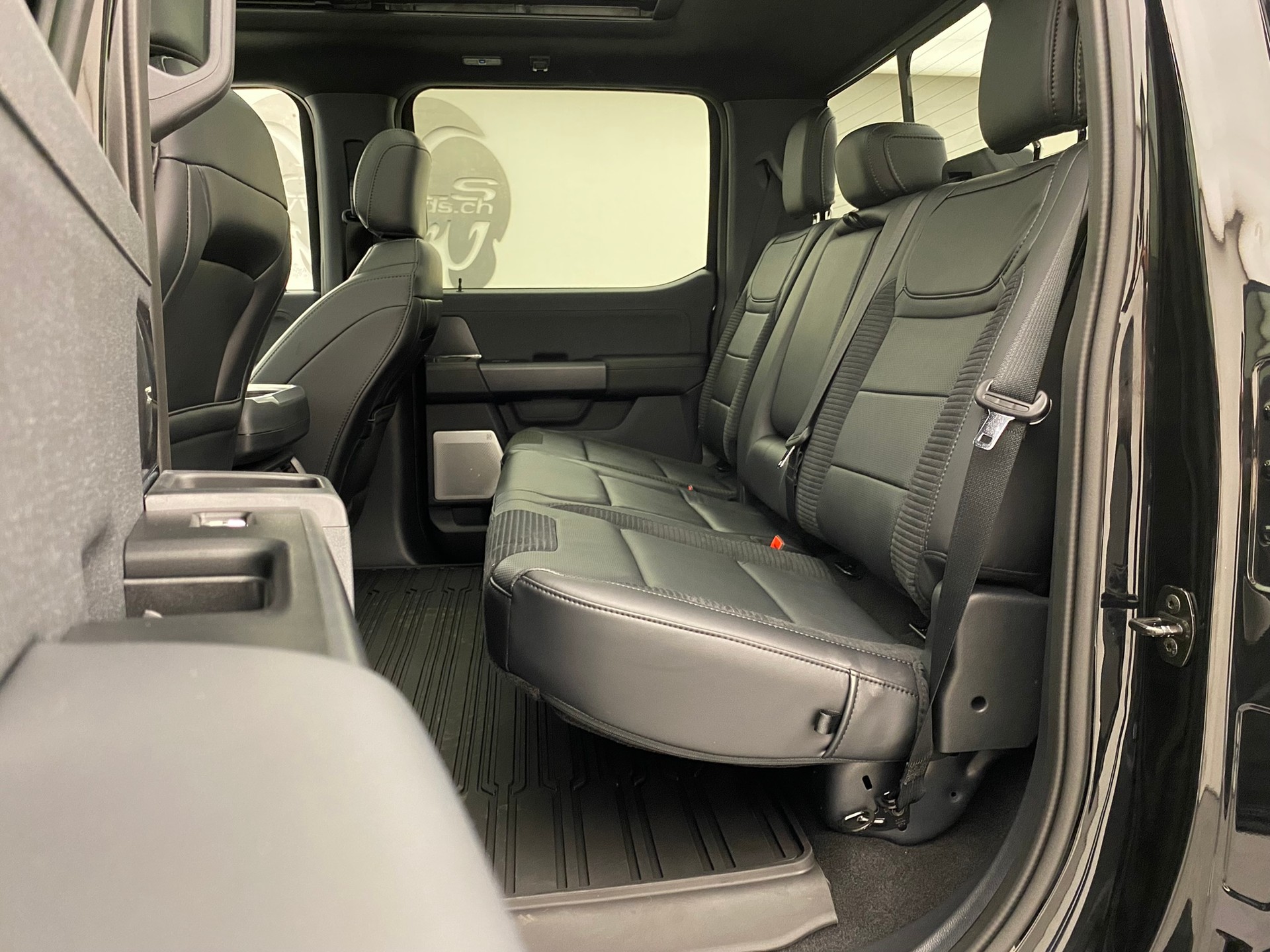 FORD F-150 Raptor 3.5 EcoBoost HO Crew Cab-image-10