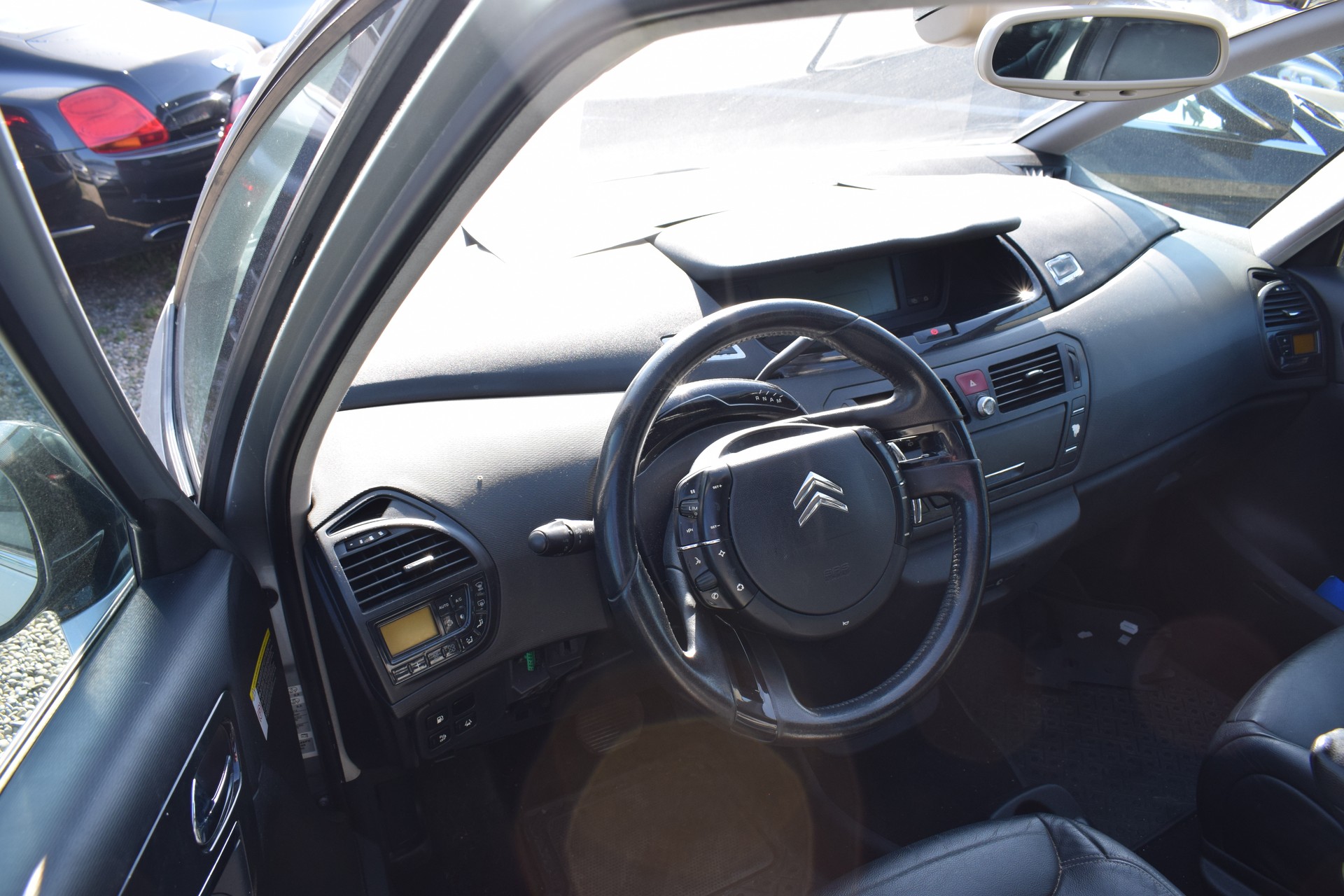 CITROEN Grand C4 Picasso 2.0i 16V Exclusive-image-5