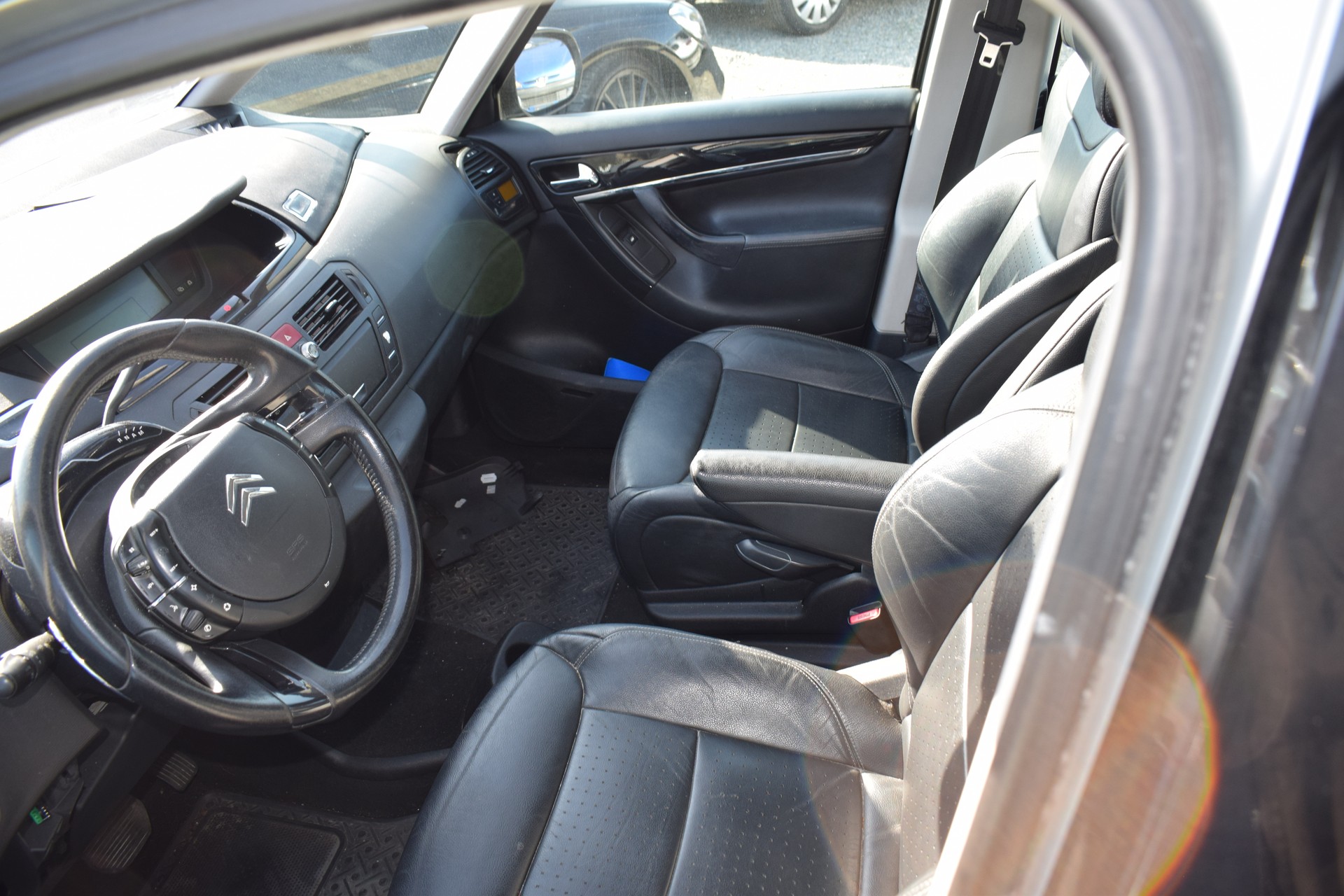 CITROEN Grand C4 Picasso 2.0i 16V Exclusive-image-4