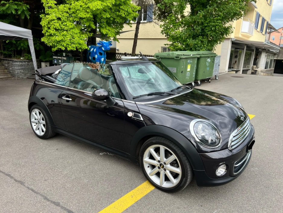 MINI Cooper Cabriolet-image-3
