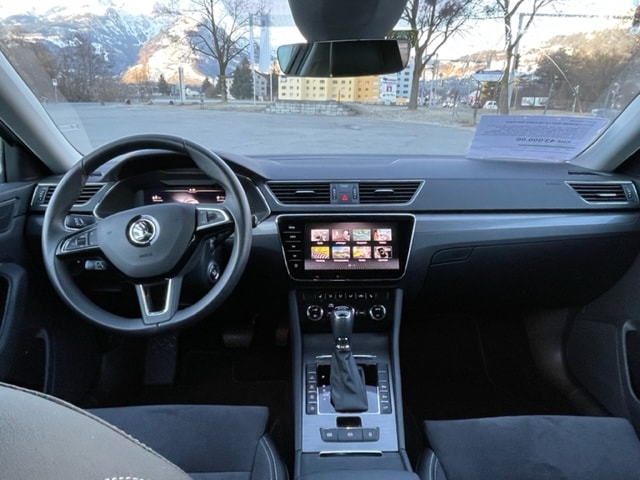 SKODA Superb Combi 1.4 TSI PHEV Style DSG-image-4