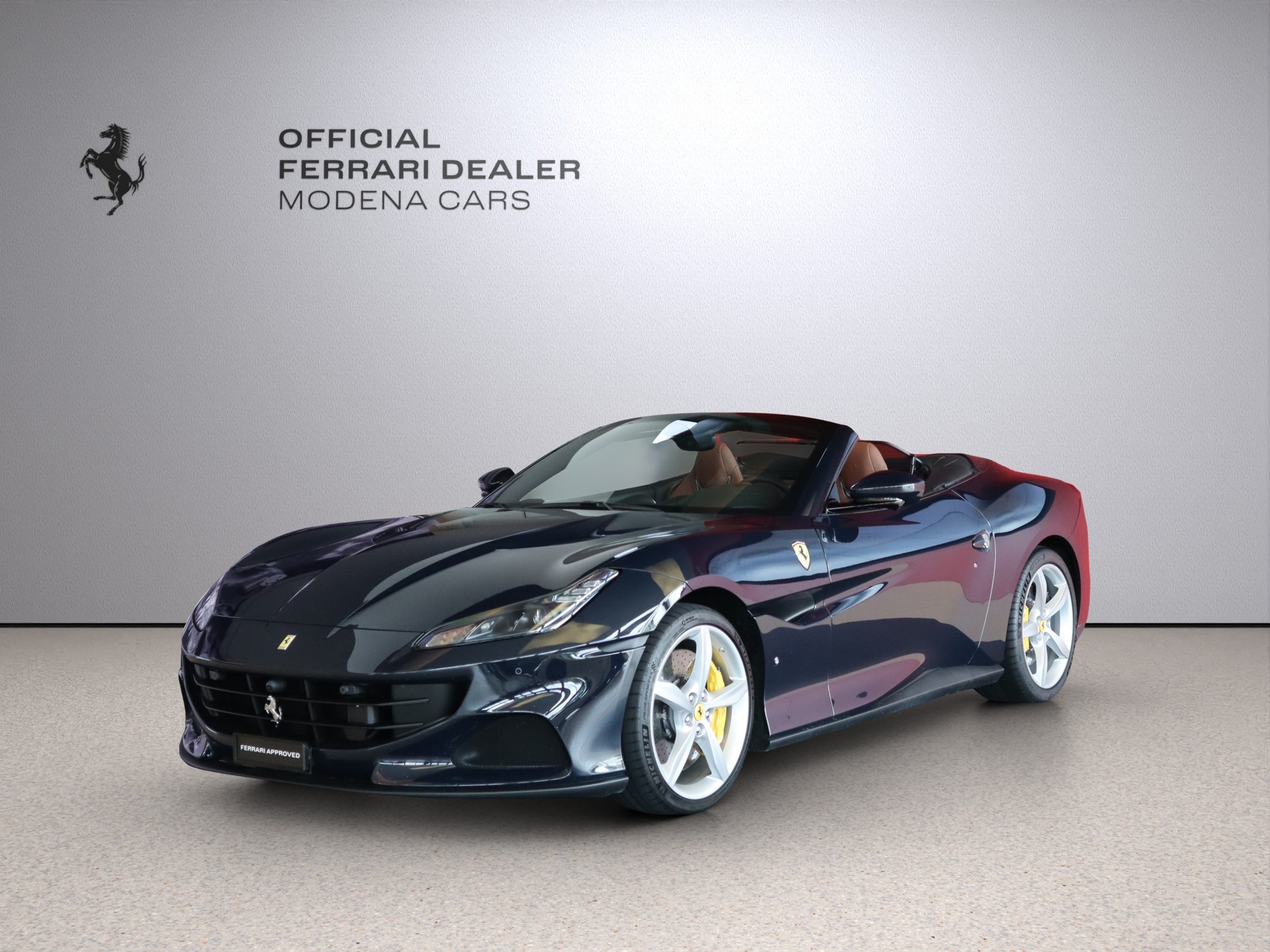FERRARI Portofino M-image-6
