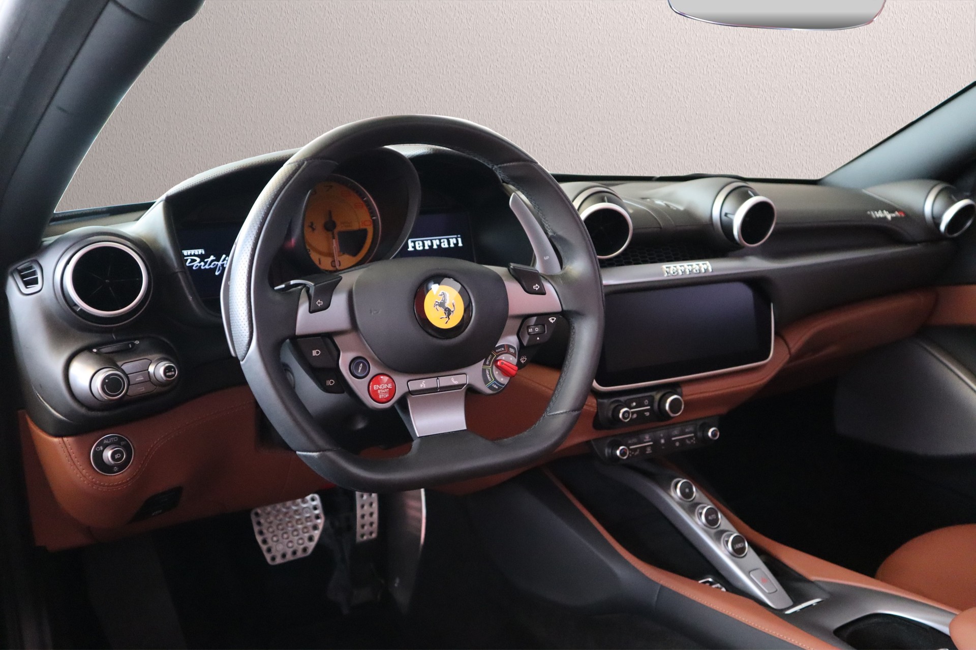 FERRARI Portofino M-image-2