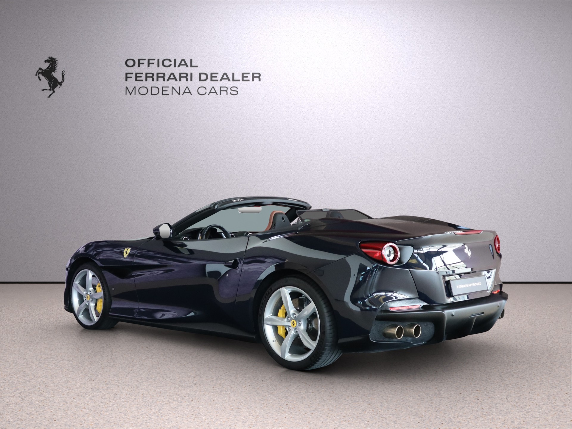 FERRARI Portofino M-image-9