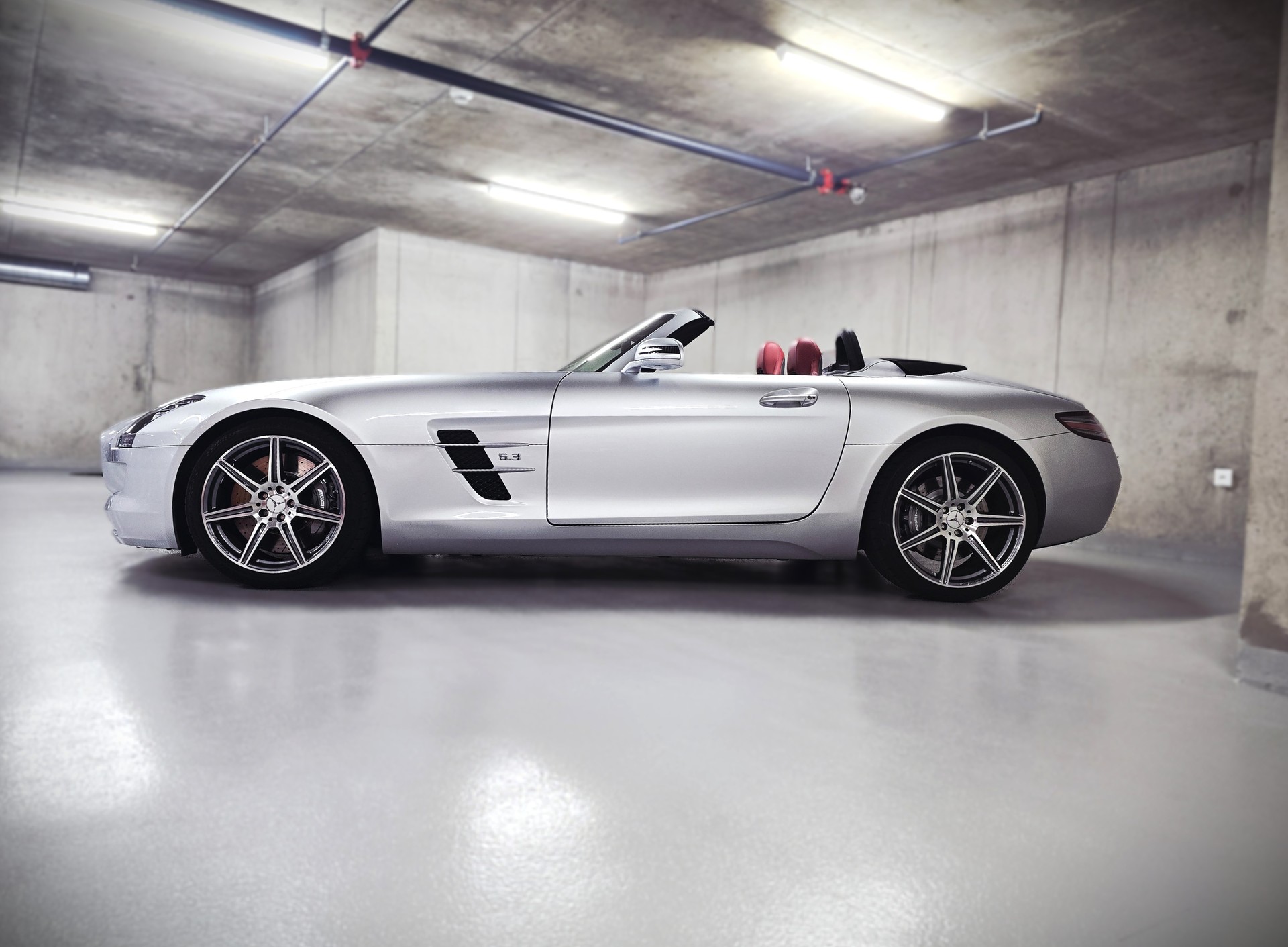 MERCEDES-BENZ SLS 63 AMG Speedshift-image-4
