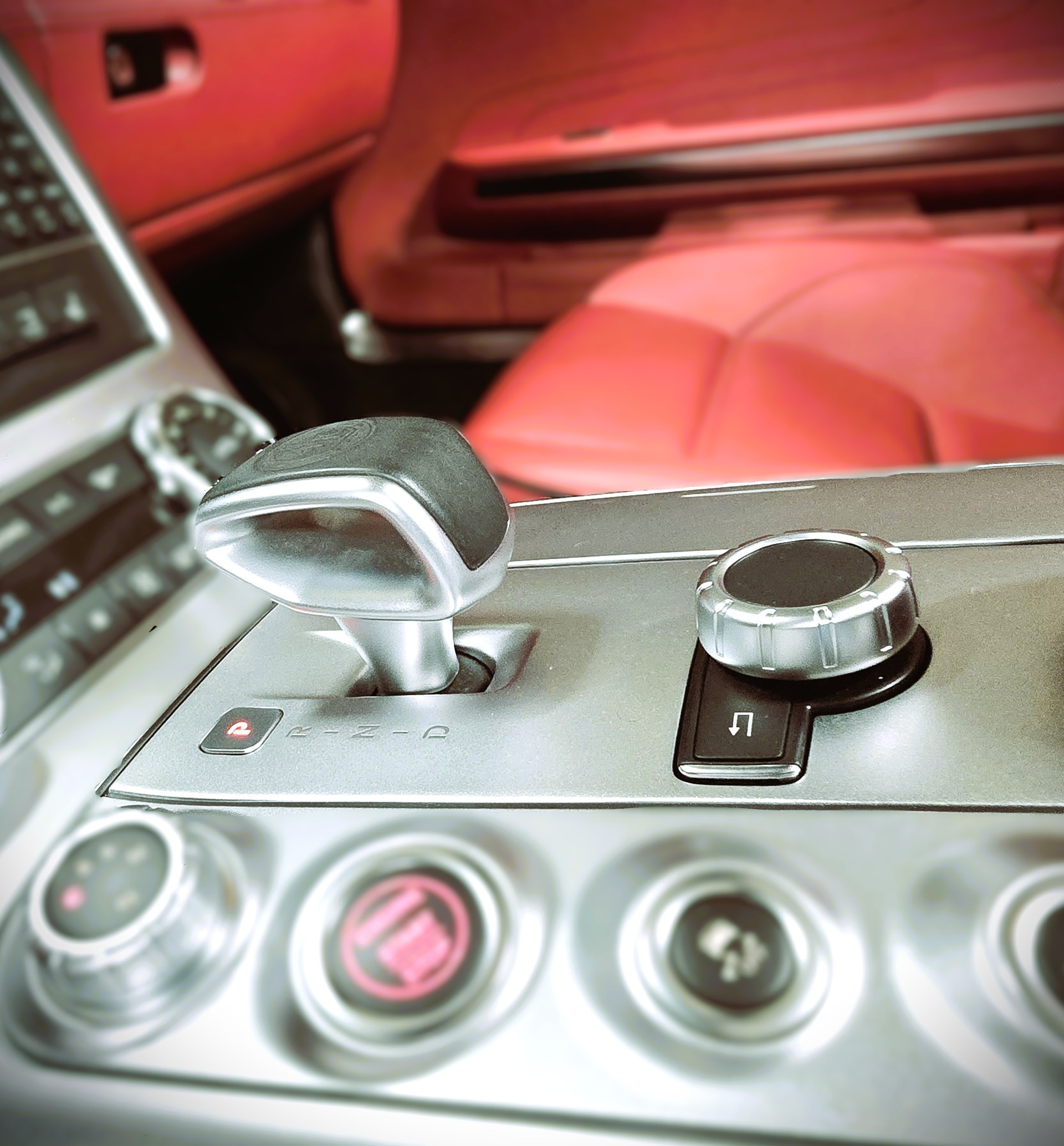 MERCEDES-BENZ SLS 63 AMG Speedshift-image-12
