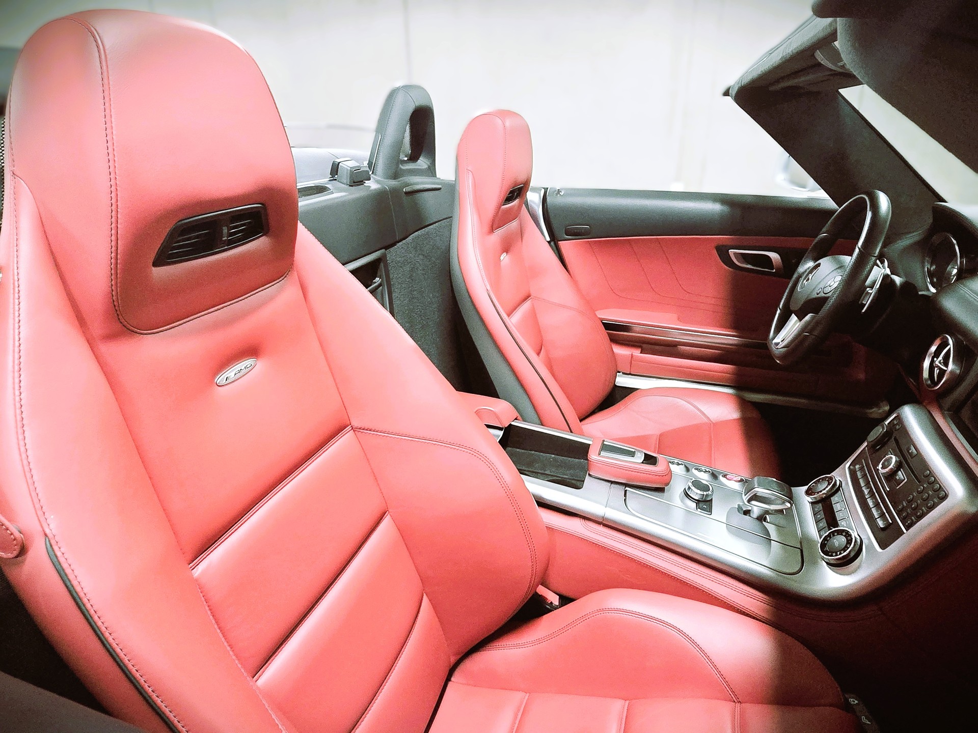 MERCEDES-BENZ SLS 63 AMG Speedshift-image-10