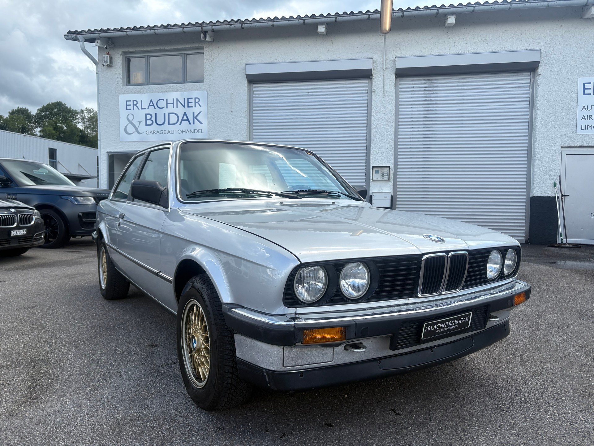 BMW 318i Automat-image-0
