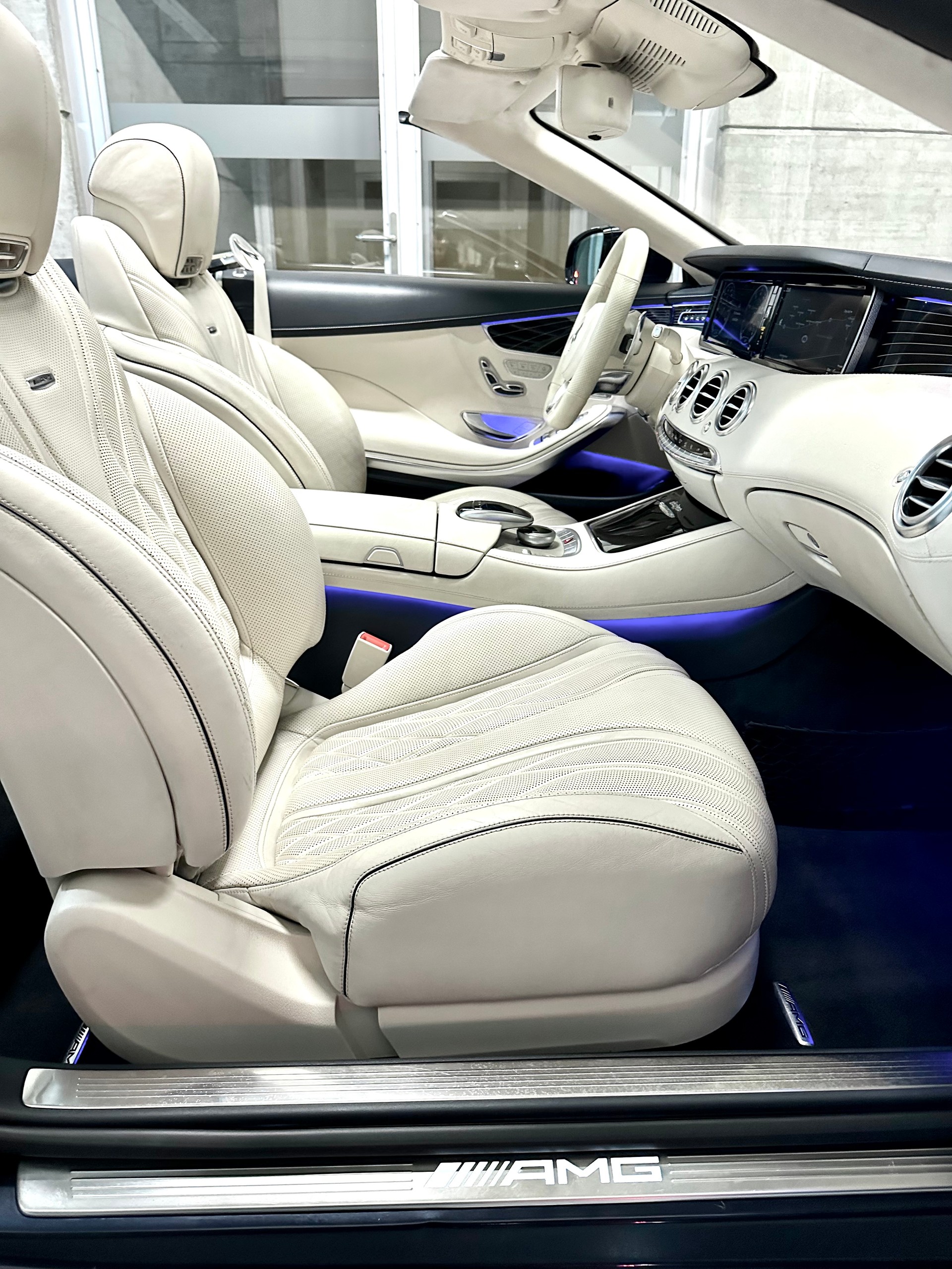 MERCEDES-BENZ S 63 AMG Cabriolet 4Matic Speedshift MCT-image-12