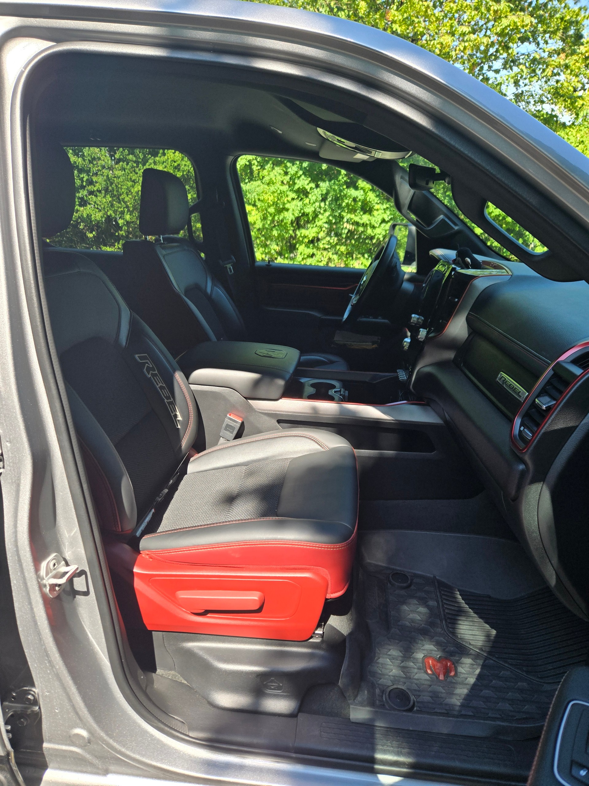 DODGE RAM Rebel 1500 DT, V8 HEMI, eTorque-image-6