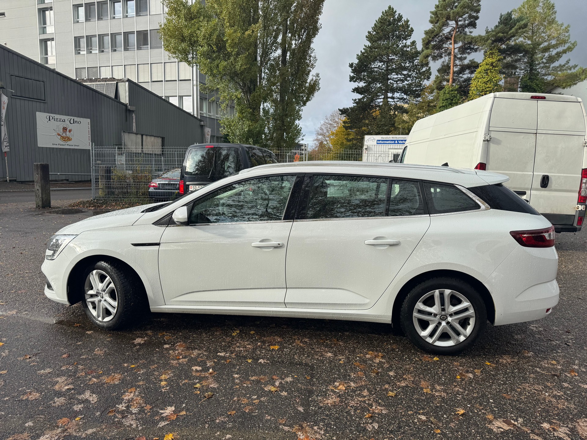 RENAULT Mégane Grandtour 1.5 dCi Business EDC ** Gr.Navi * Klima-auto * Tempomat * PDC H * Frisch Ab MFK & Service **-image-9