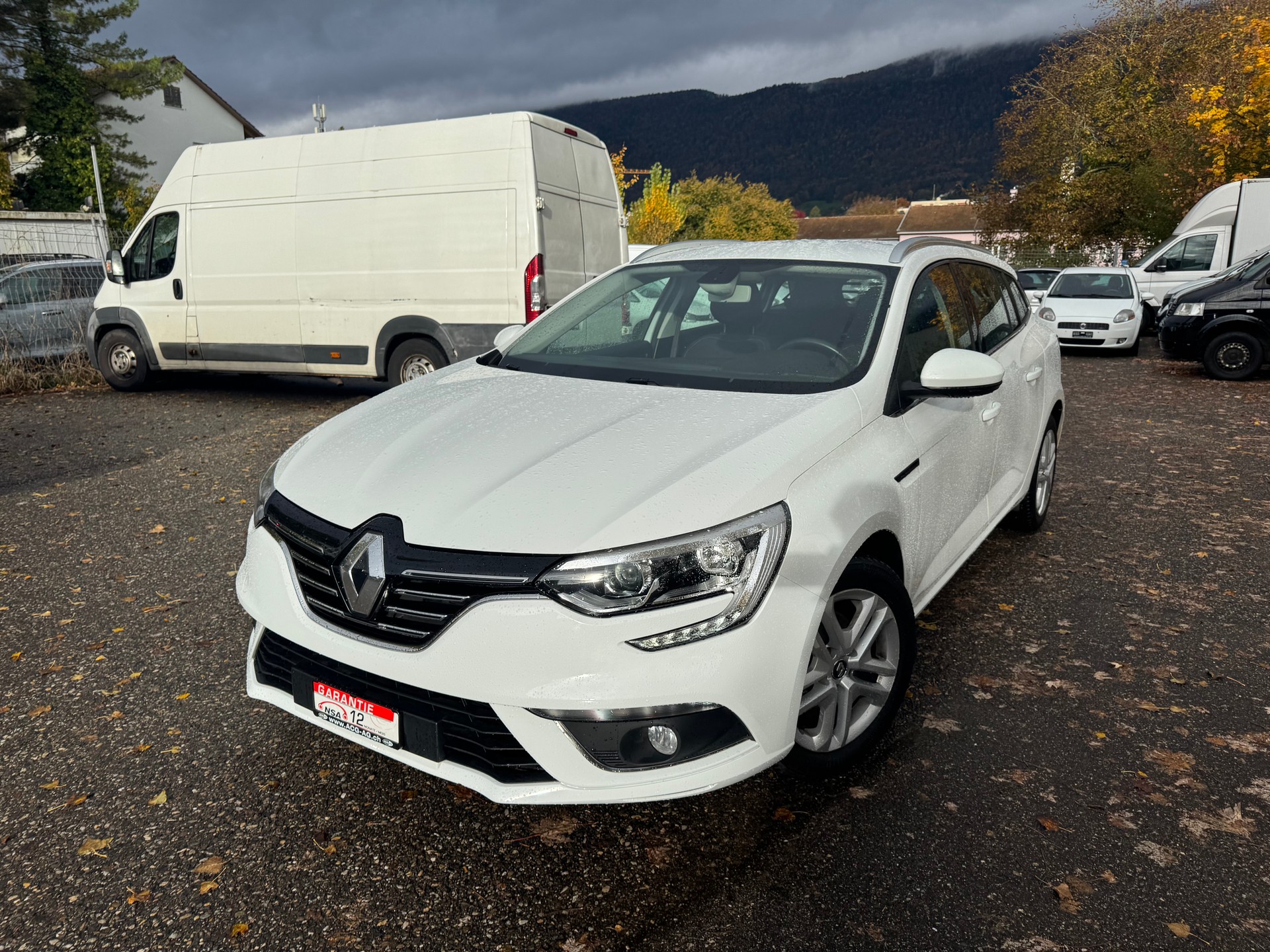 RENAULT Mégane Grandtour 1.5 dCi Business EDC ** Gr.Navi * Klima-auto * Tempomat * PDC H * Frisch Ab MFK & Service **-image-0