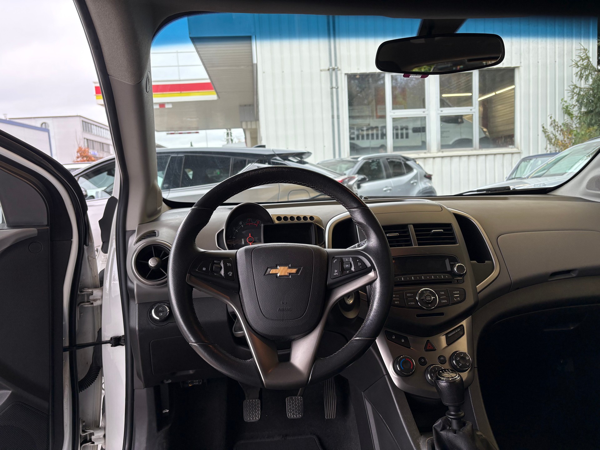 CHEVROLET Aveo 1.6 LTZ-image-9