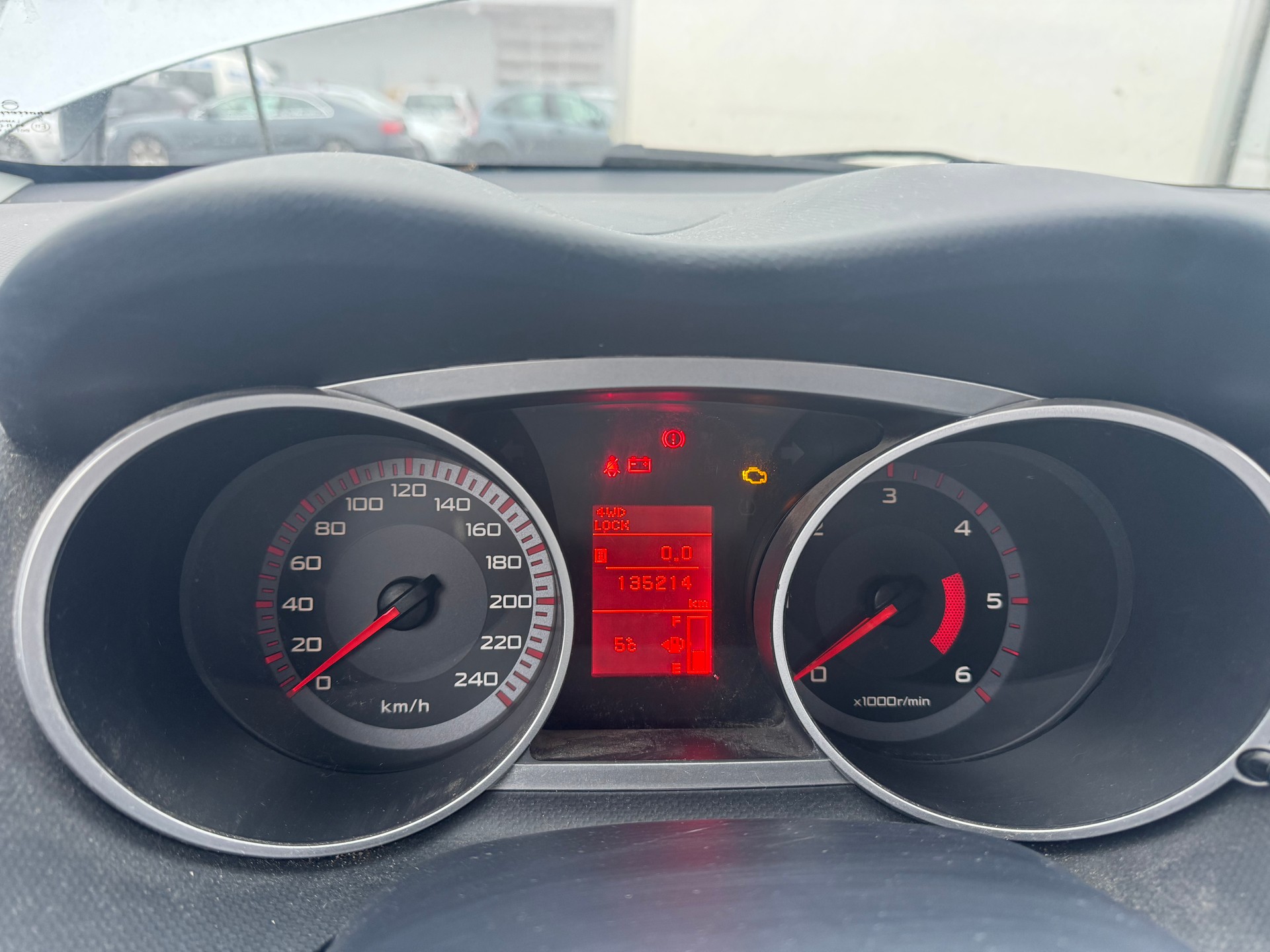 CITROEN C-Crosser 2.2 HDi Essentiel (X)-image-7