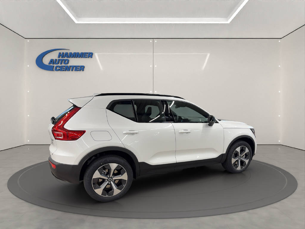 VOLVO XC40 2.0 B4 MH Ultra Dark-image-3